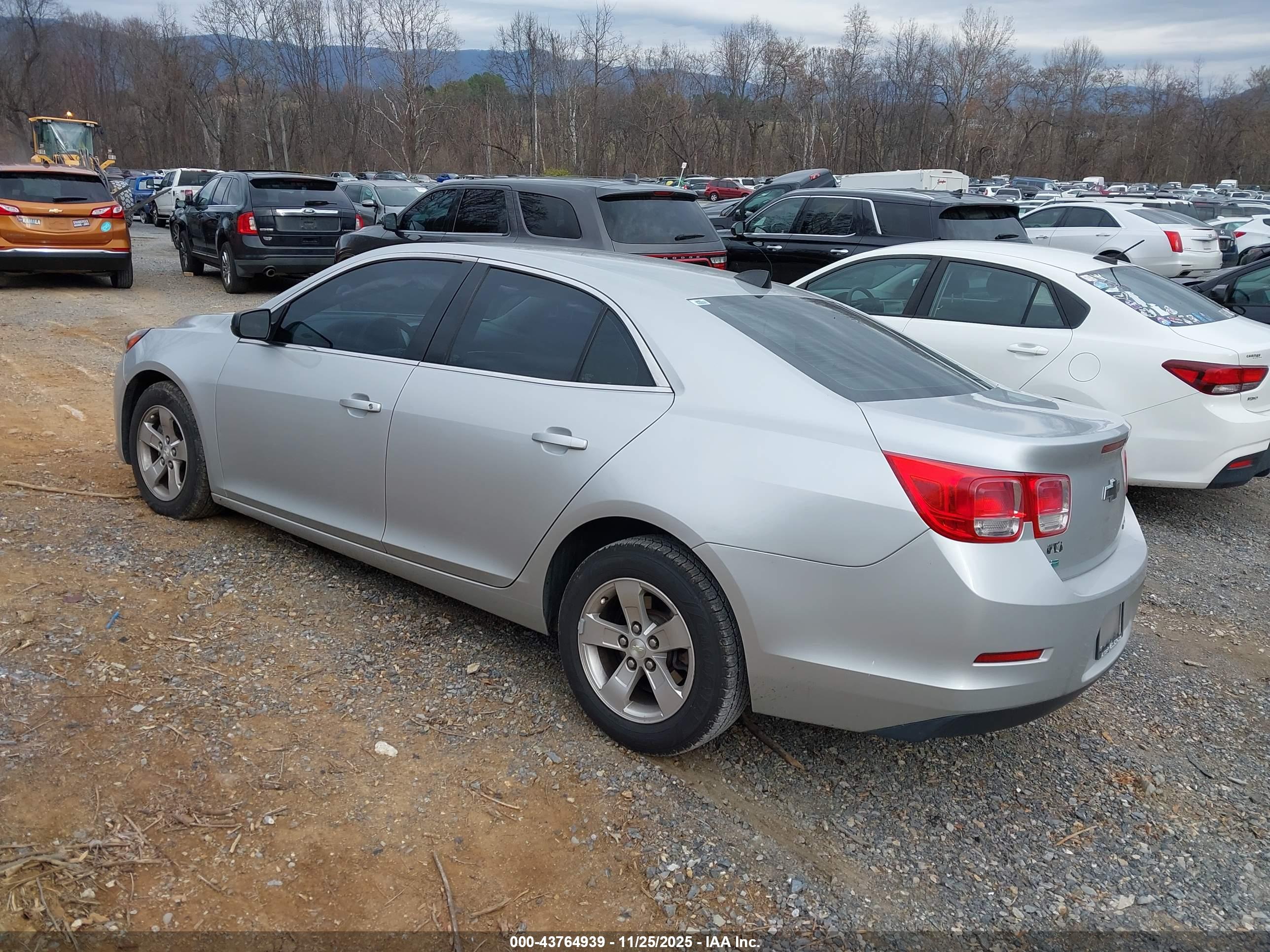 CHEVROLET MALIBU image 3