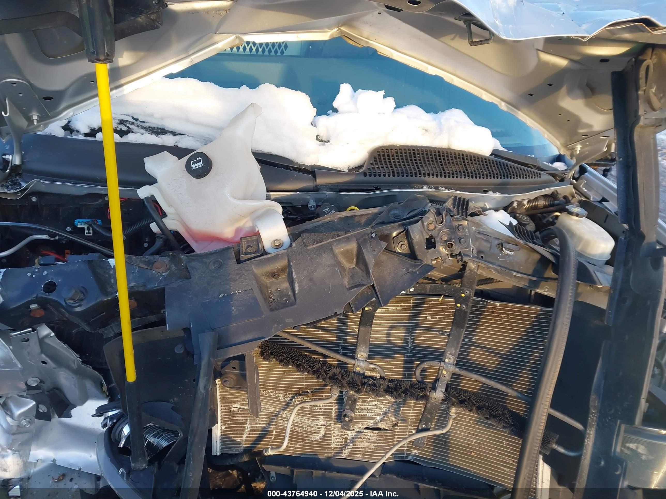 CHEVROLET EXPRESS image 10