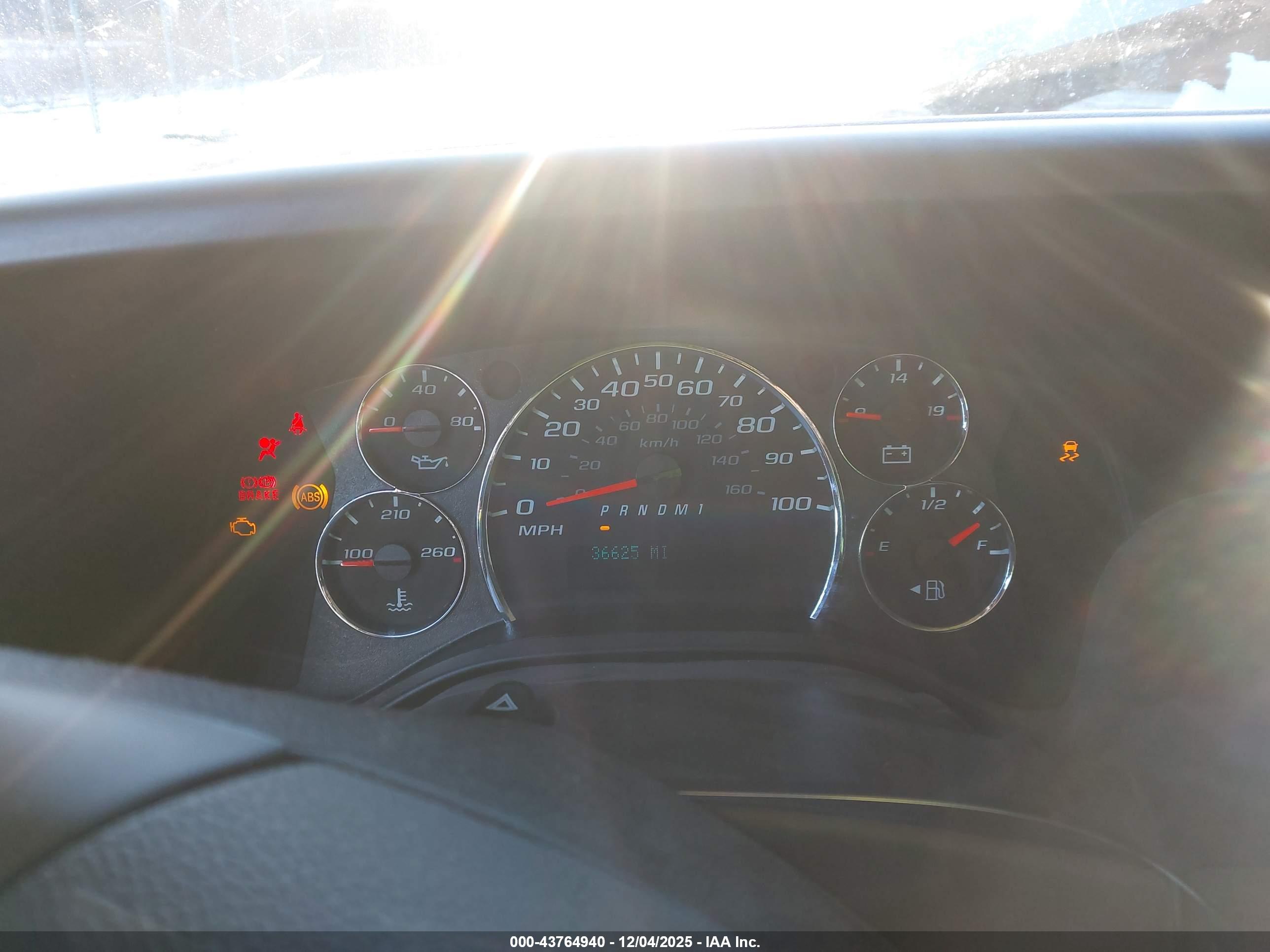 CHEVROLET EXPRESS image 7