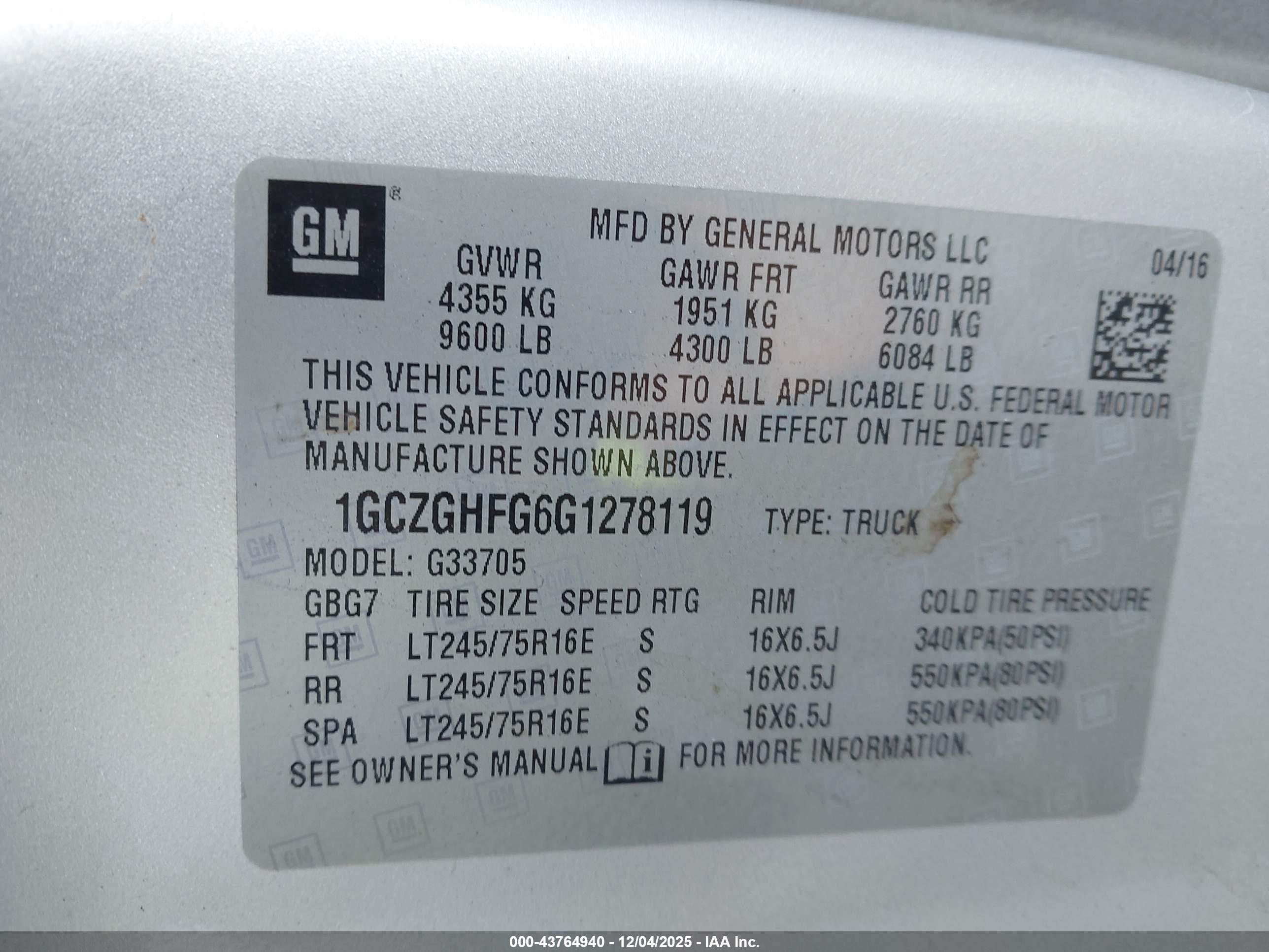 CHEVROLET EXPRESS image 9
