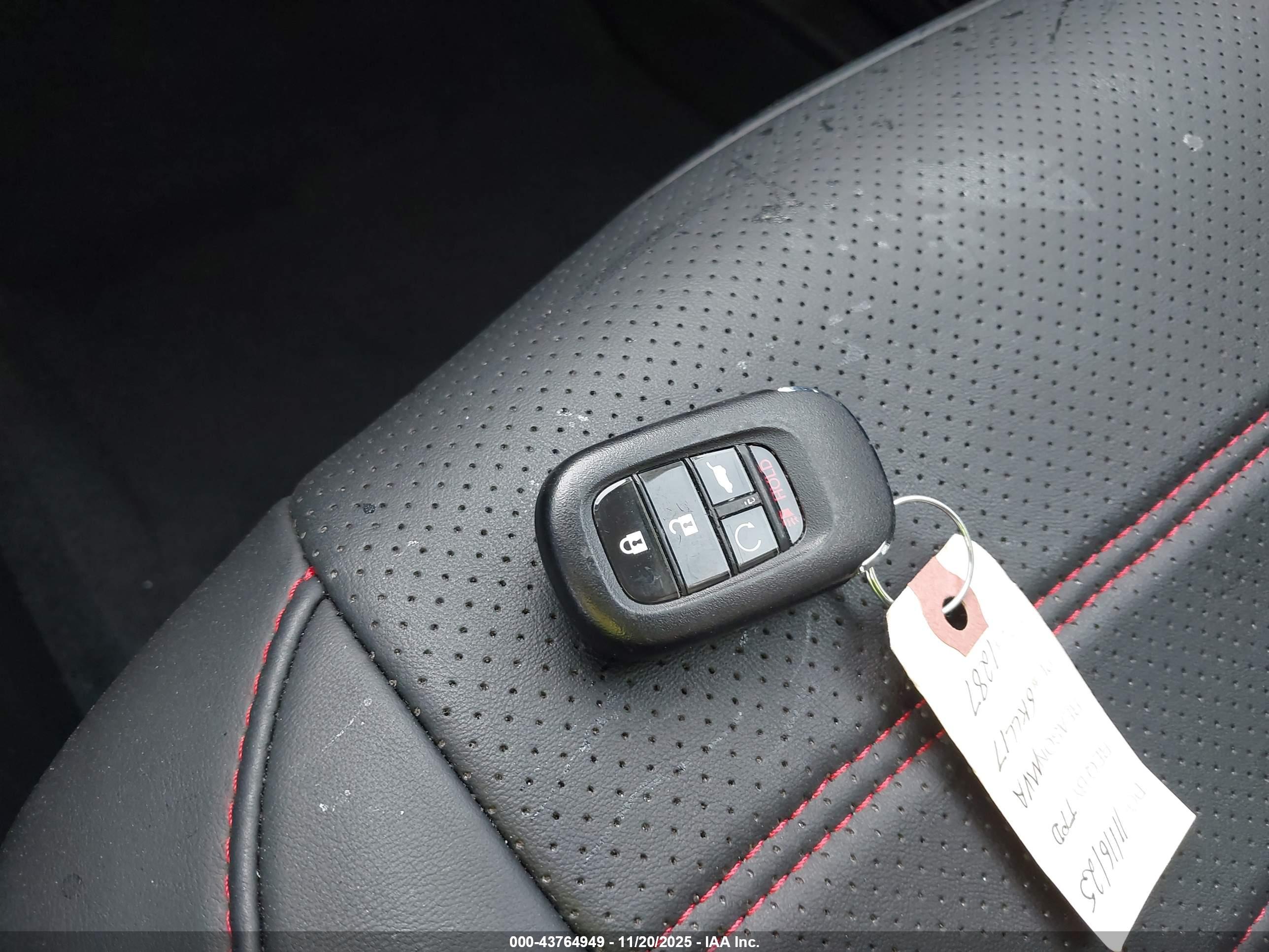 HONDA CR-V image 11