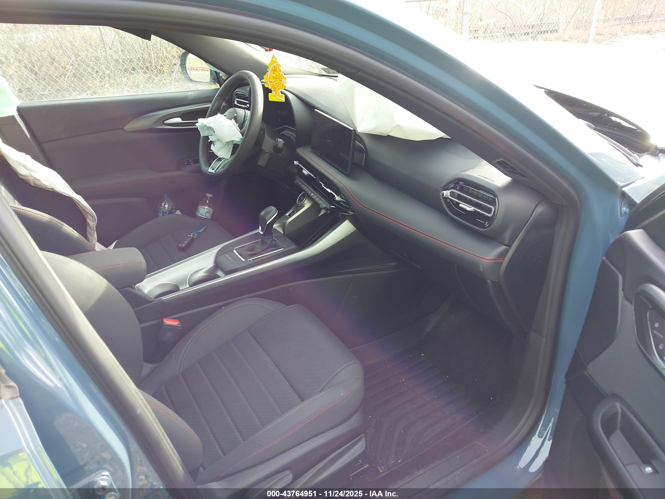 DODGE HORNET image 5
