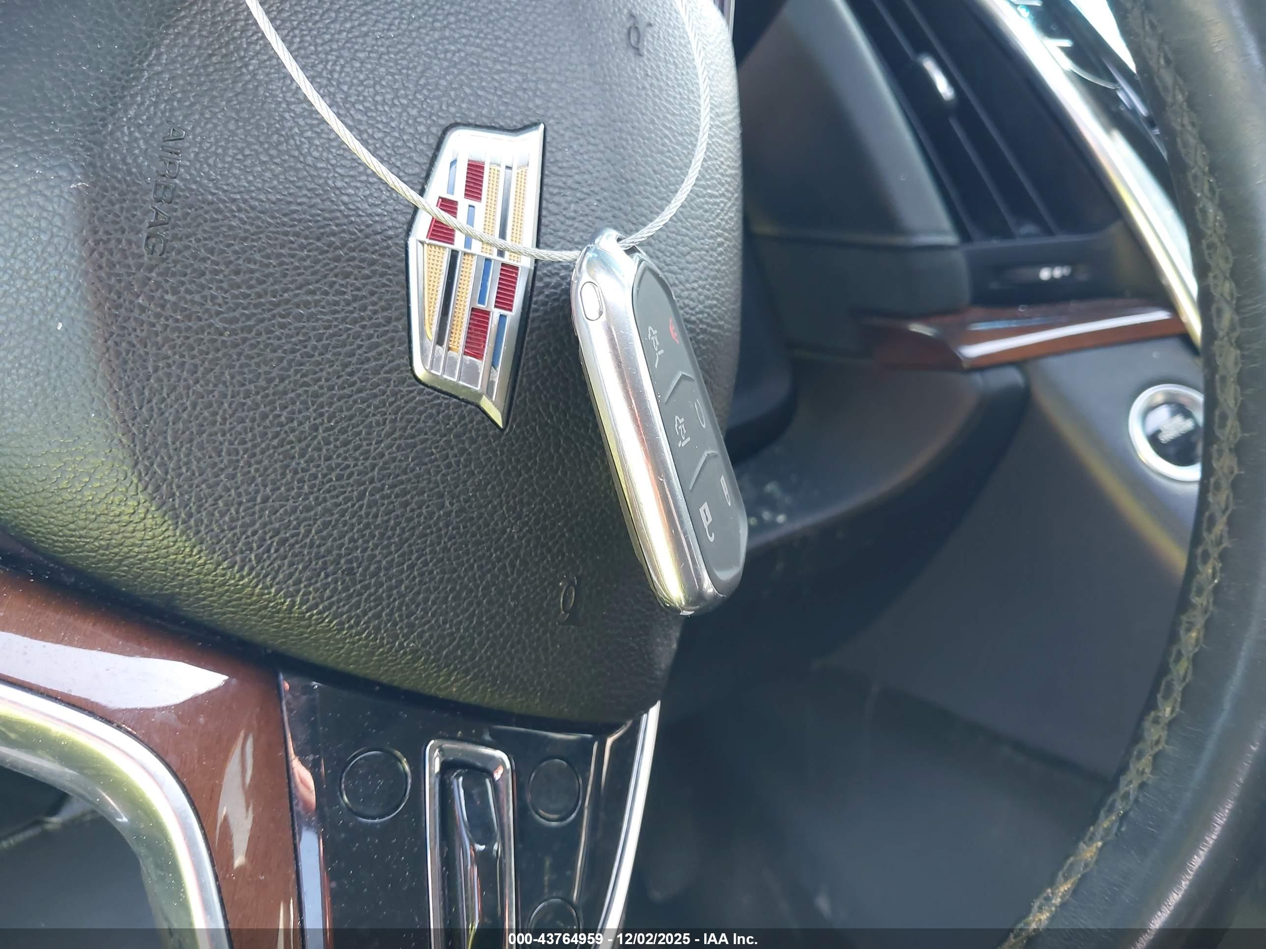 CADILLAC ESCALADE image 11