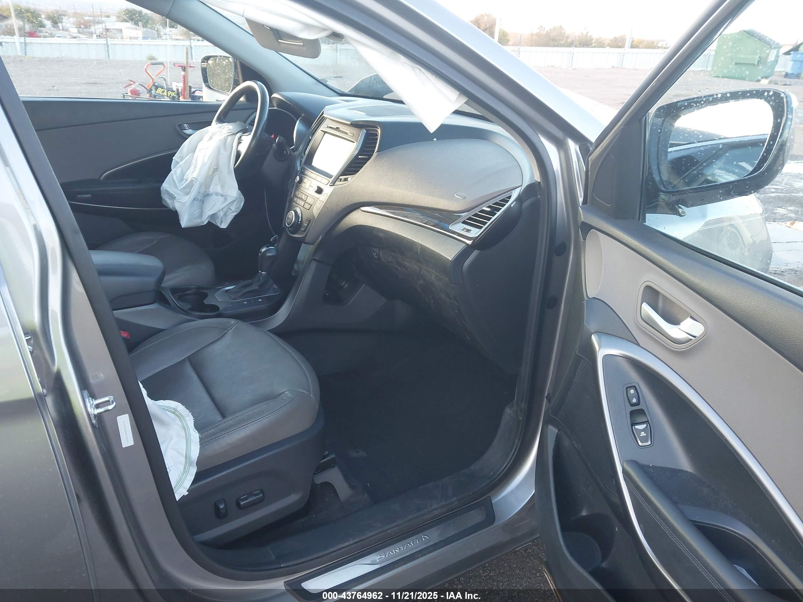 HYUNDAI SANTA image 5