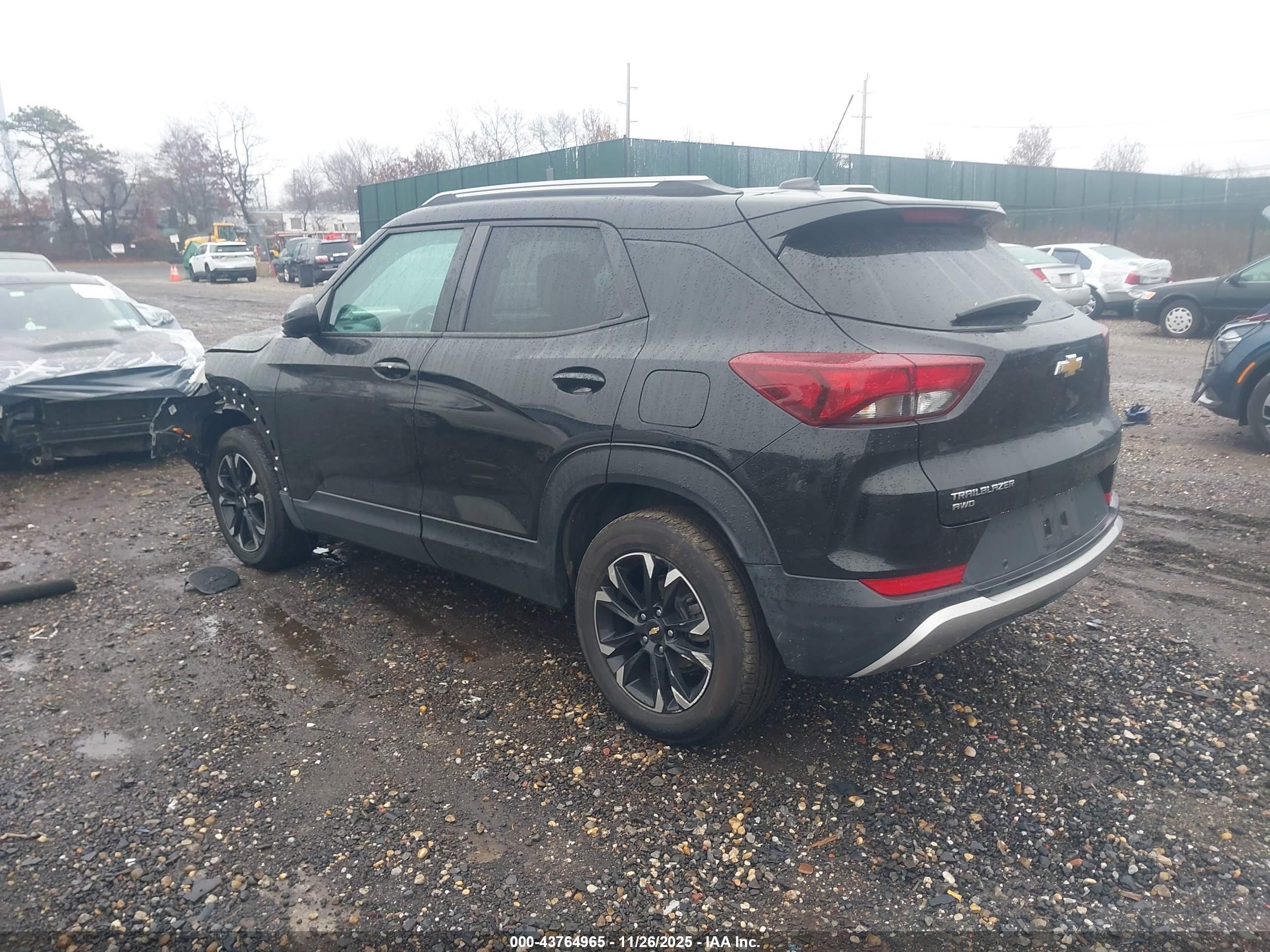CHEVROLET TRAILBLAZER image 3