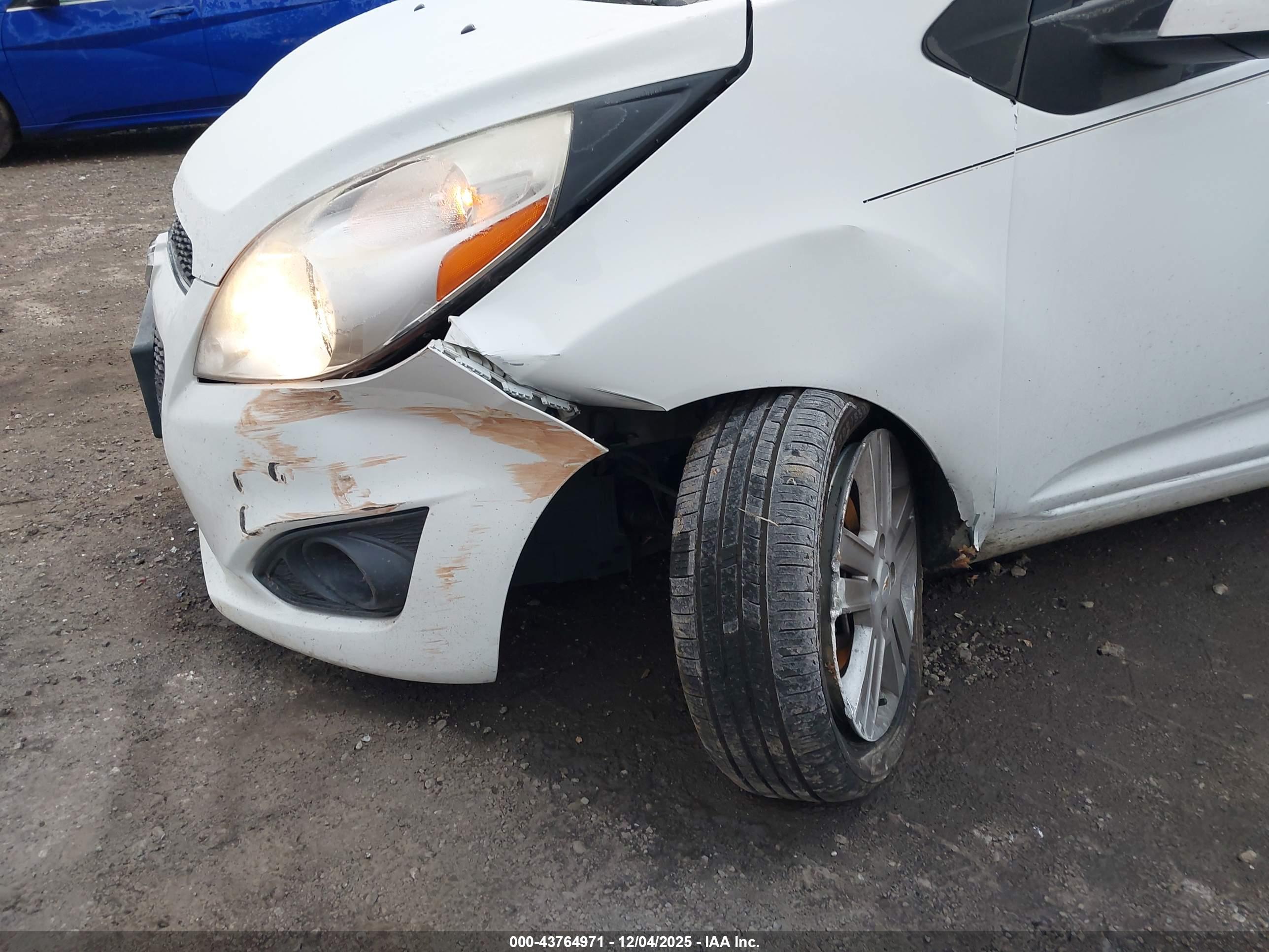 CHEVROLET SPARK image 6