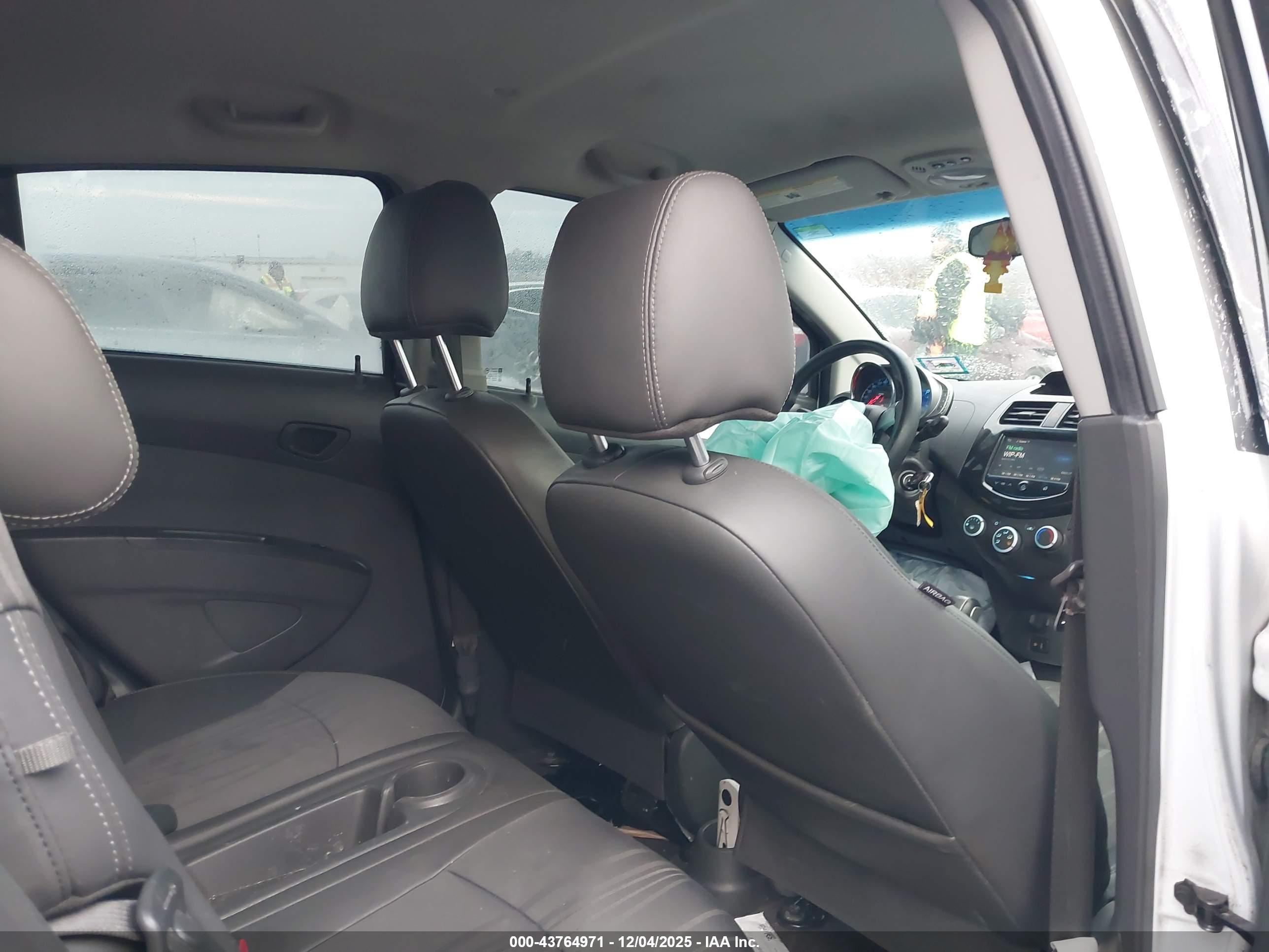CHEVROLET SPARK image 8