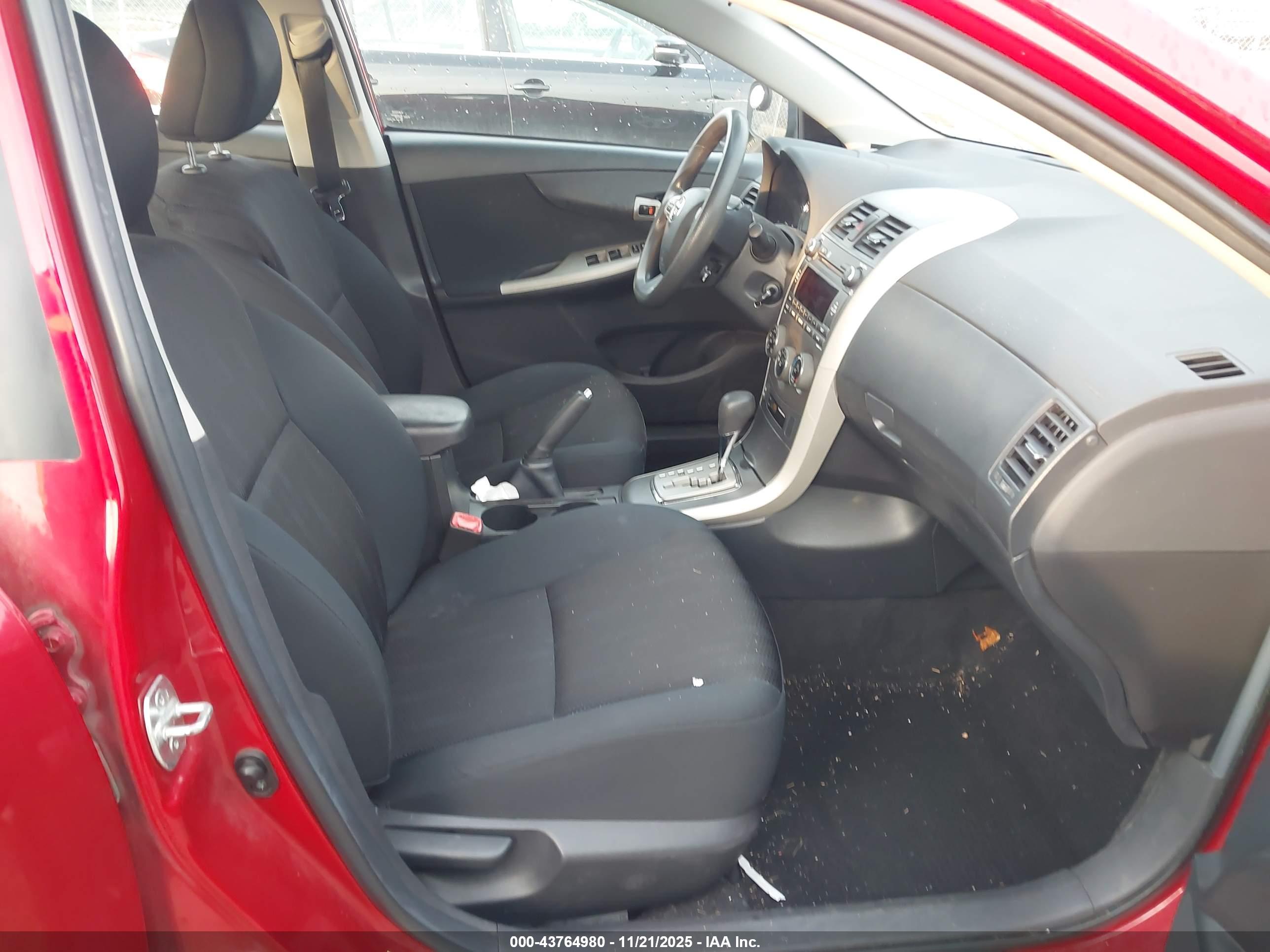 TOYOTA COROLLA image 5
