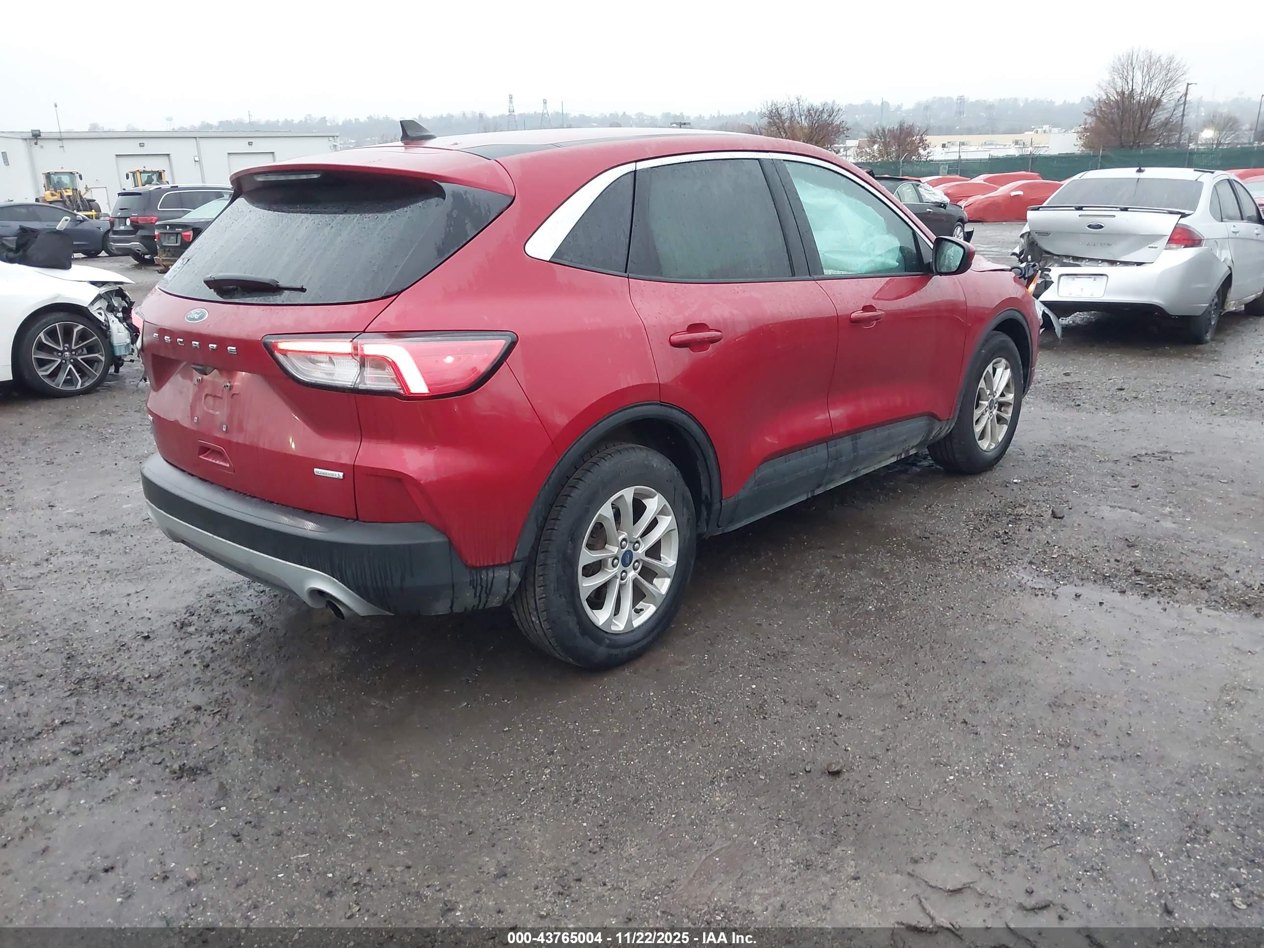 FORD ESCAPE image 4