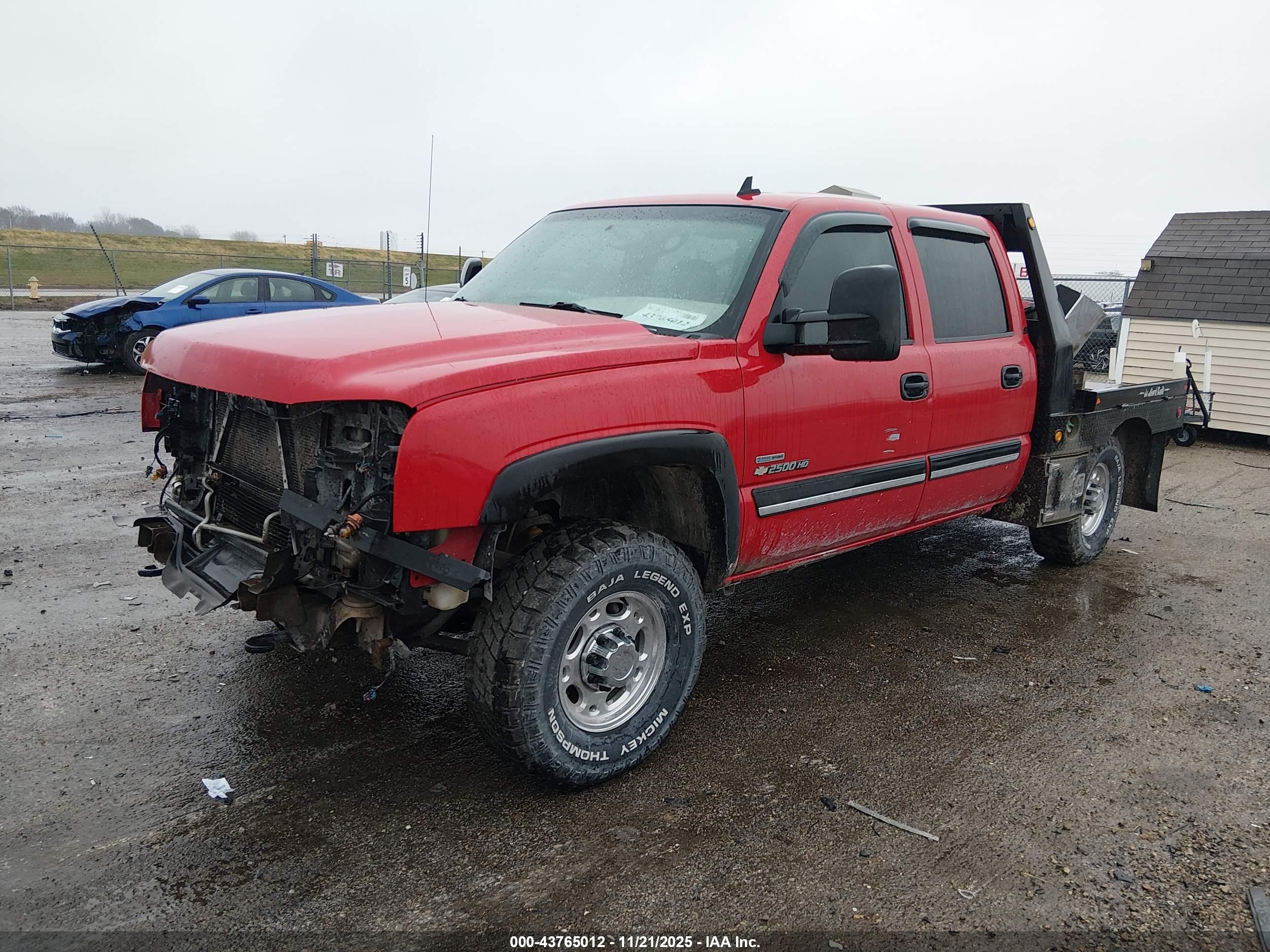 CHEVROLET SILVERADO image 2