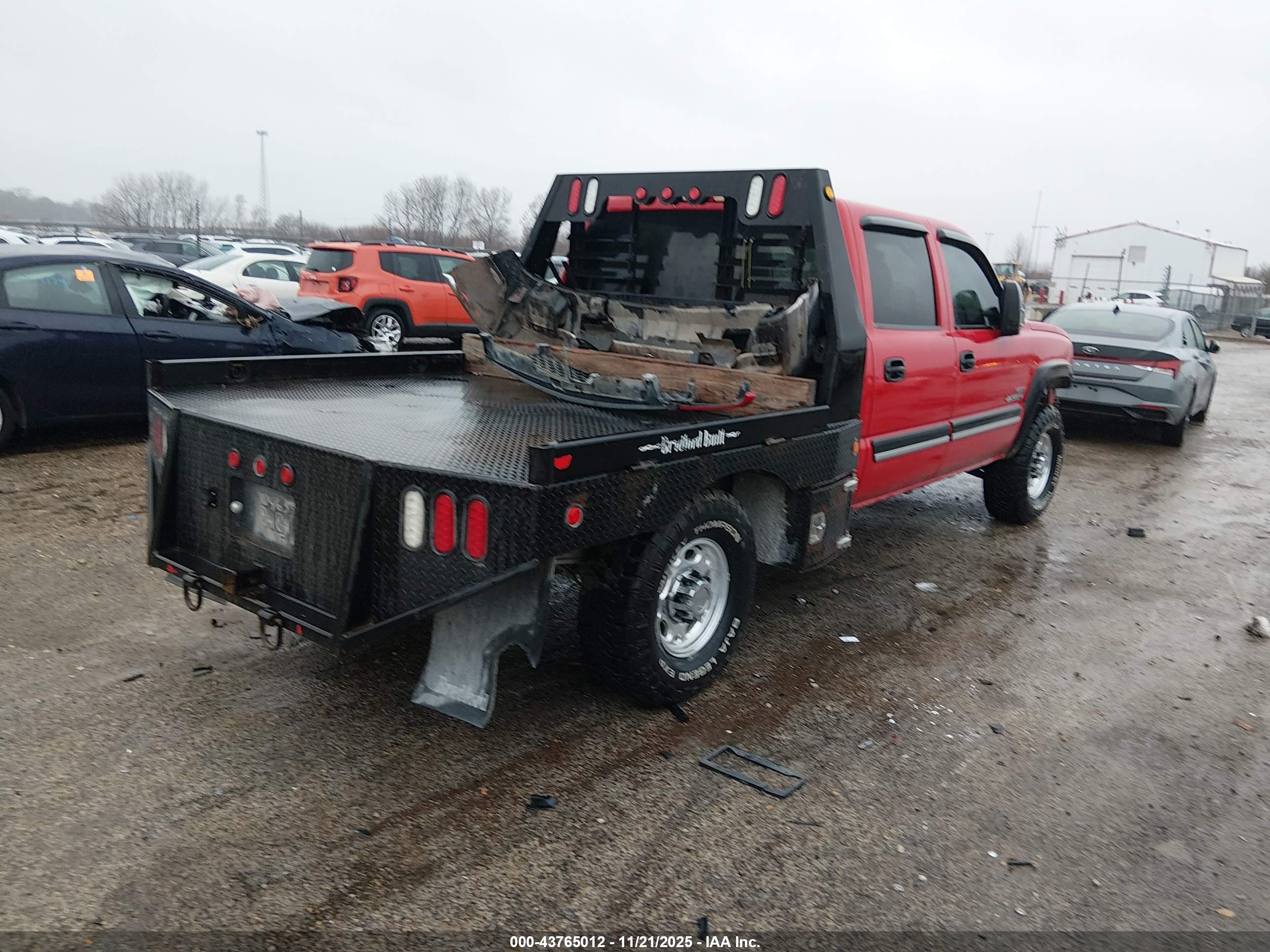 CHEVROLET SILVERADO image 4