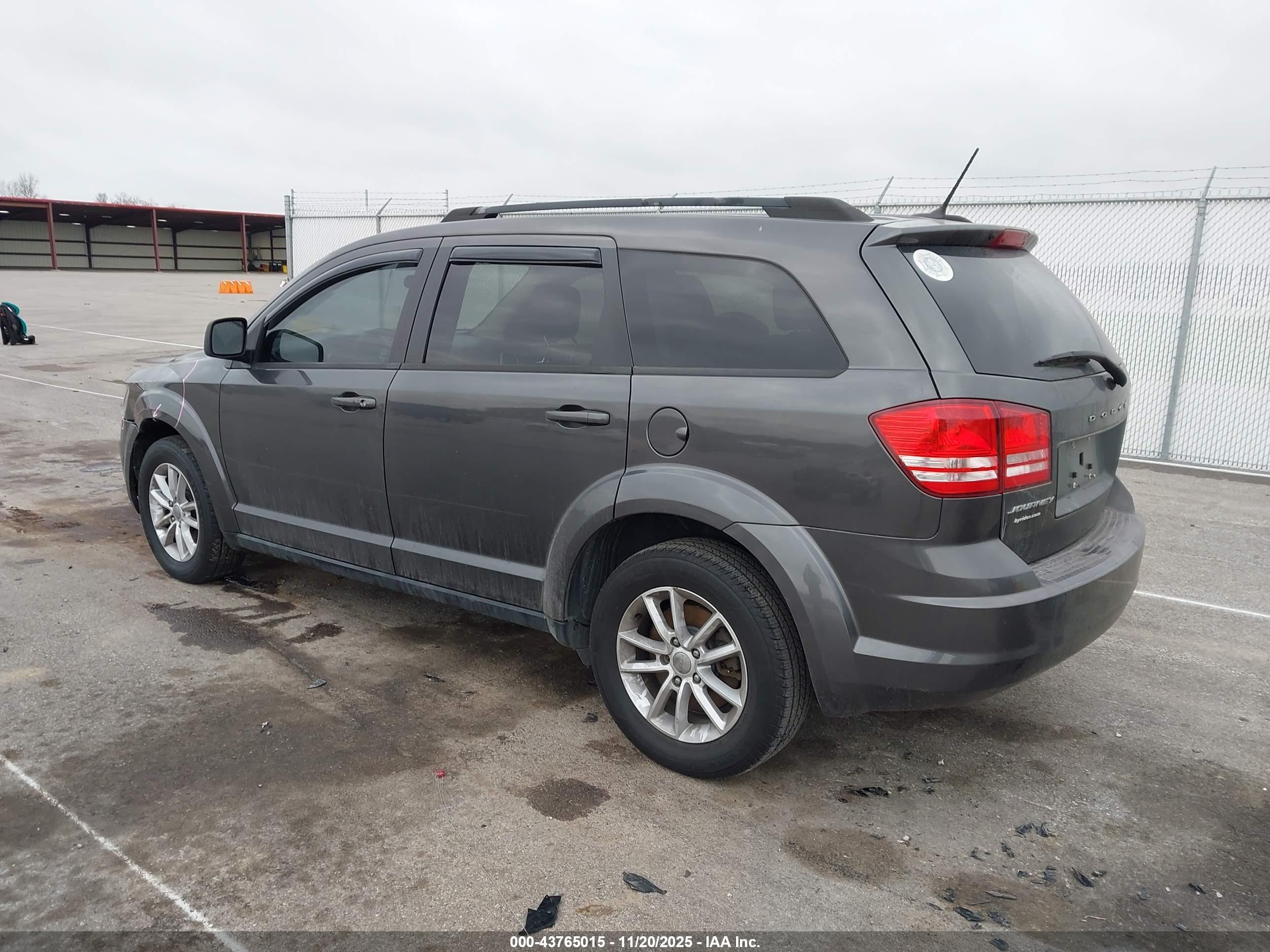 DODGE JOURNEY image 3