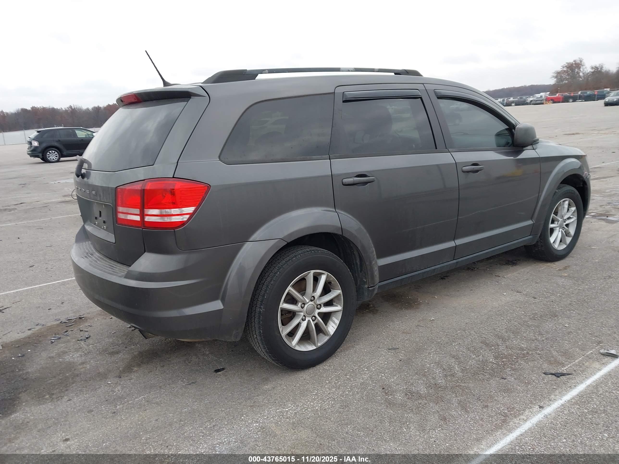 DODGE JOURNEY image 4