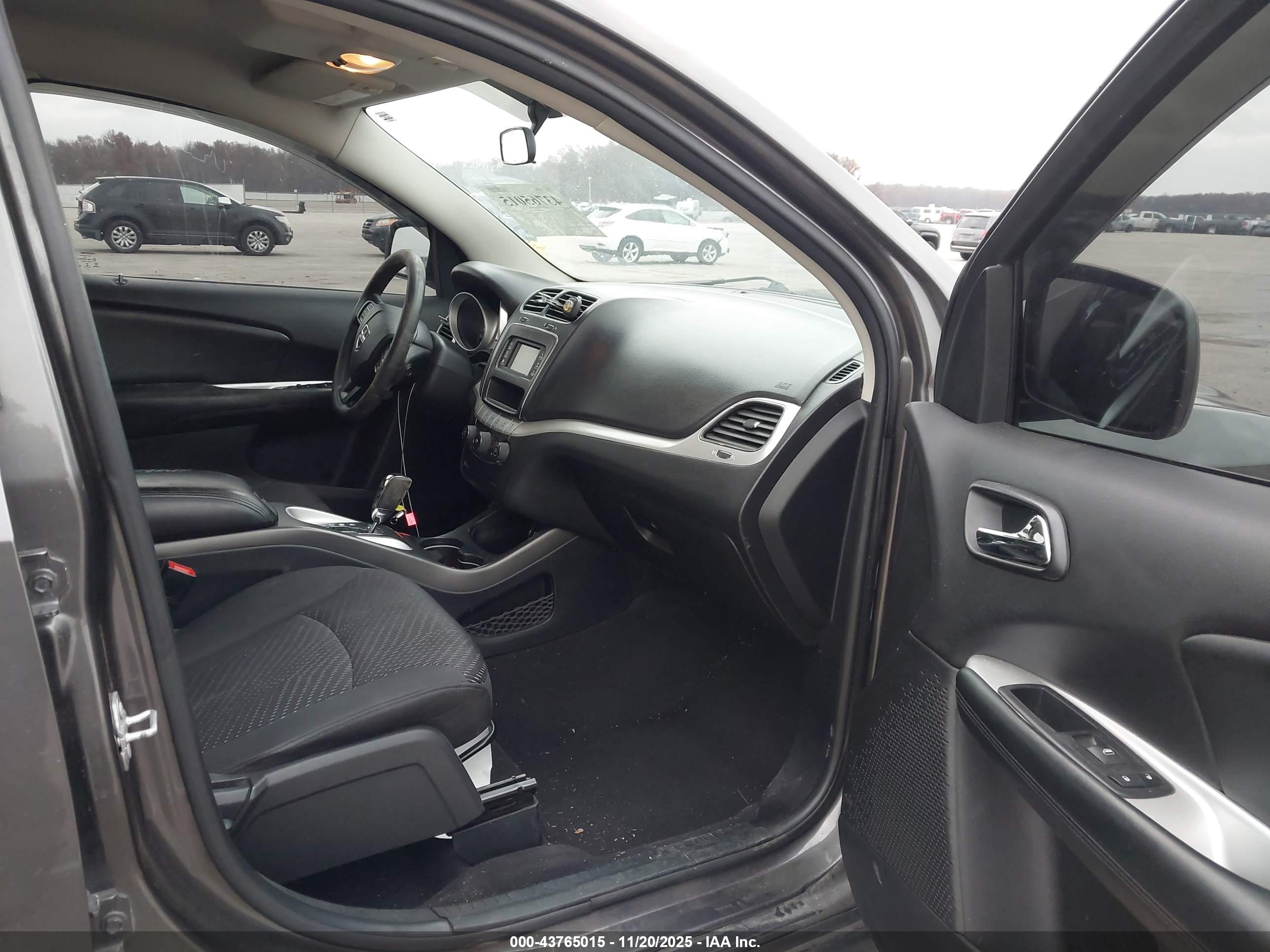 DODGE JOURNEY image 5