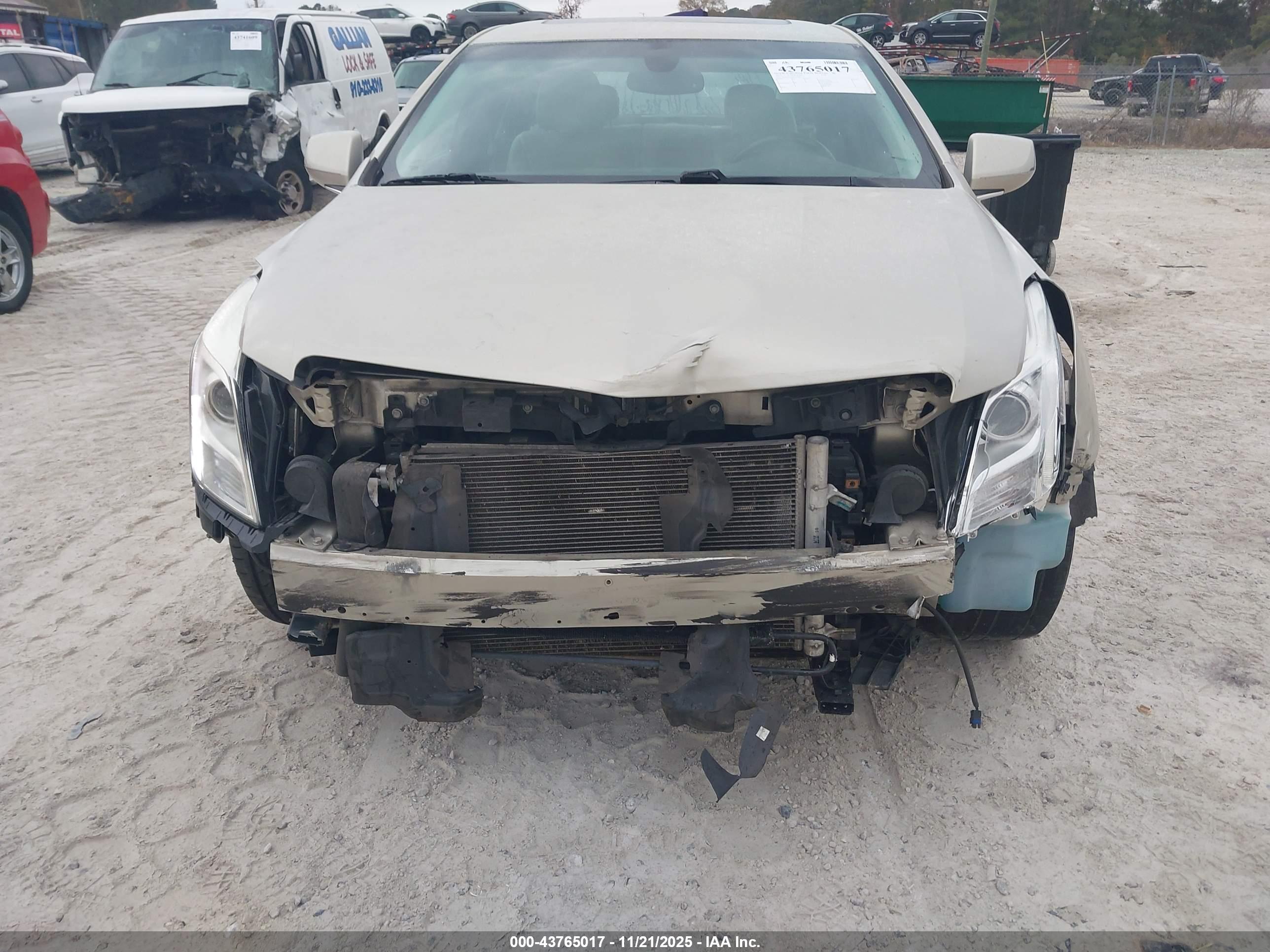 CADILLAC XTS image 6