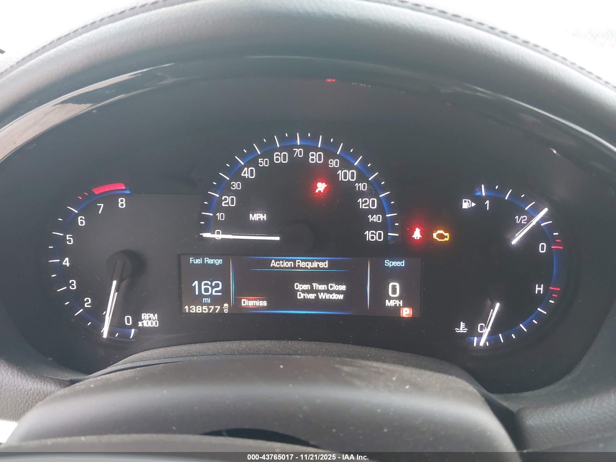 CADILLAC XTS image 7