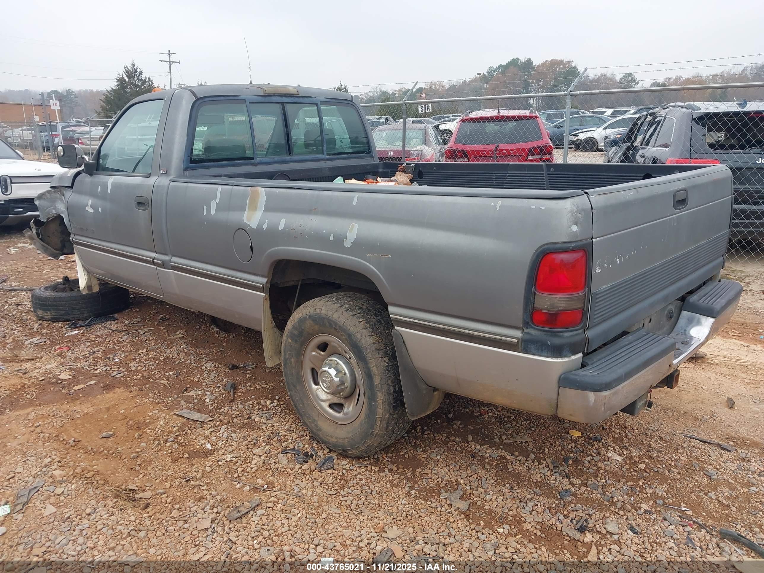 DODGE RAM image 3