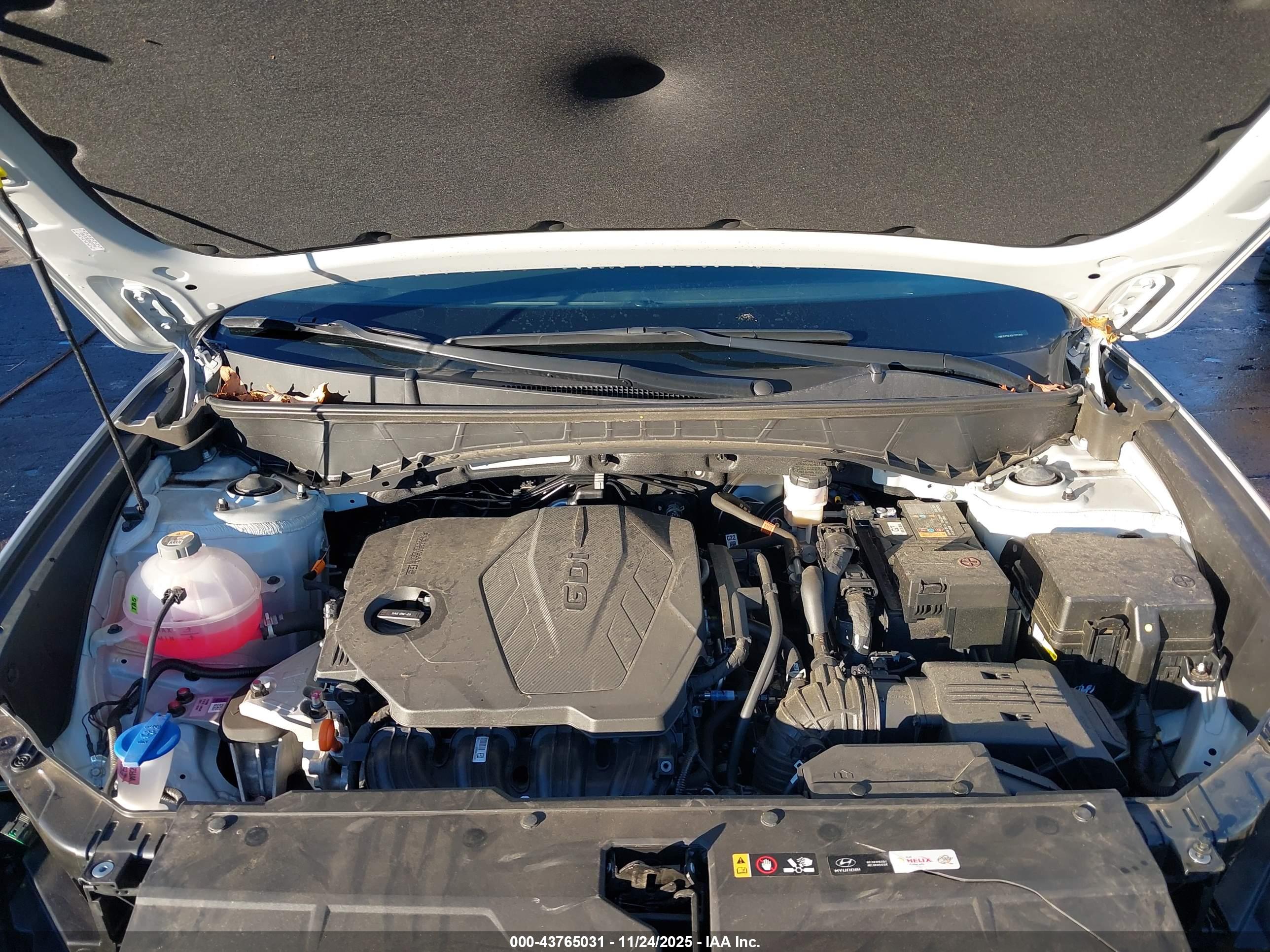 HYUNDAI TUCSON image 10