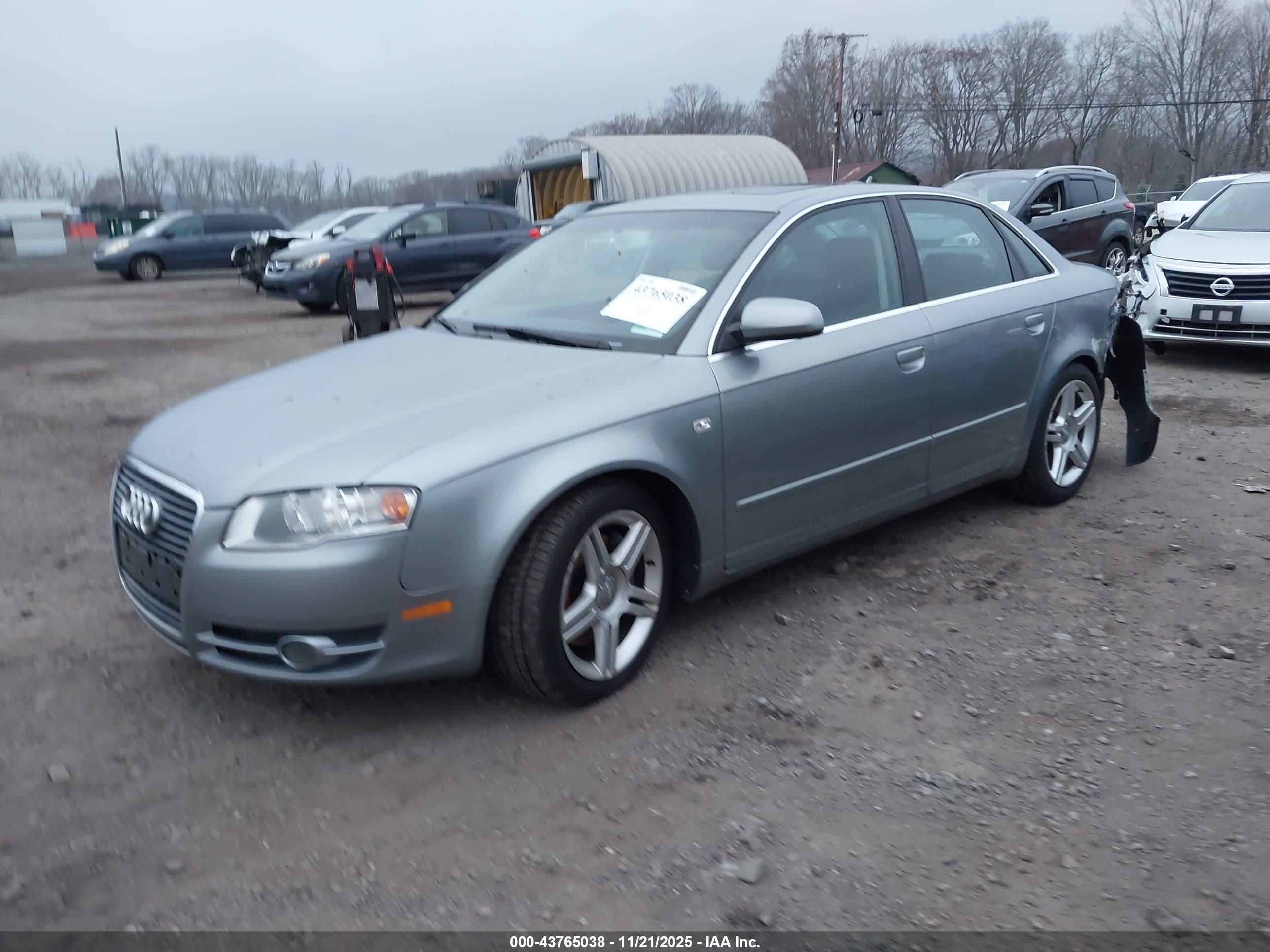 AUDI A4 image 2