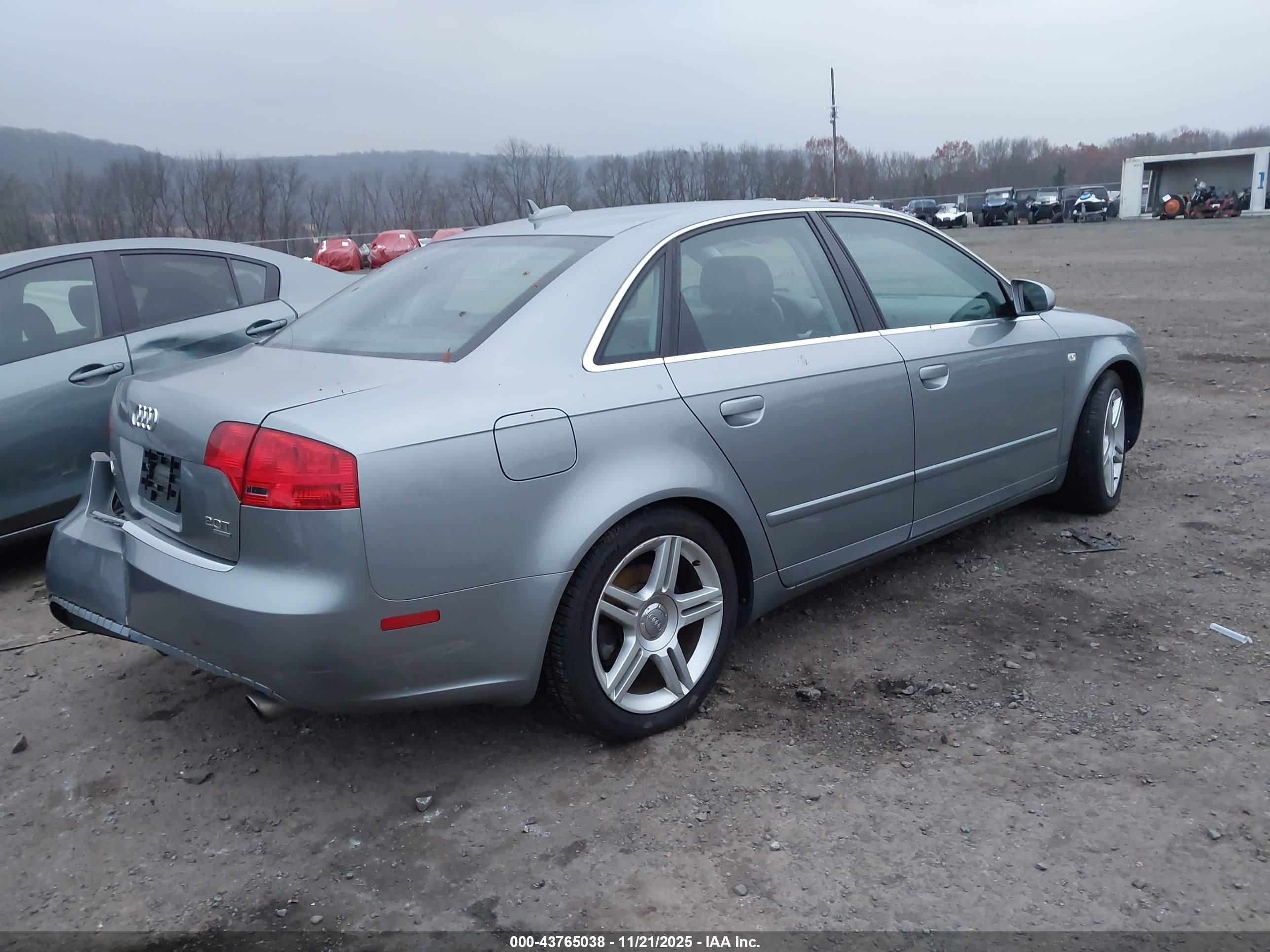AUDI A4 image 4