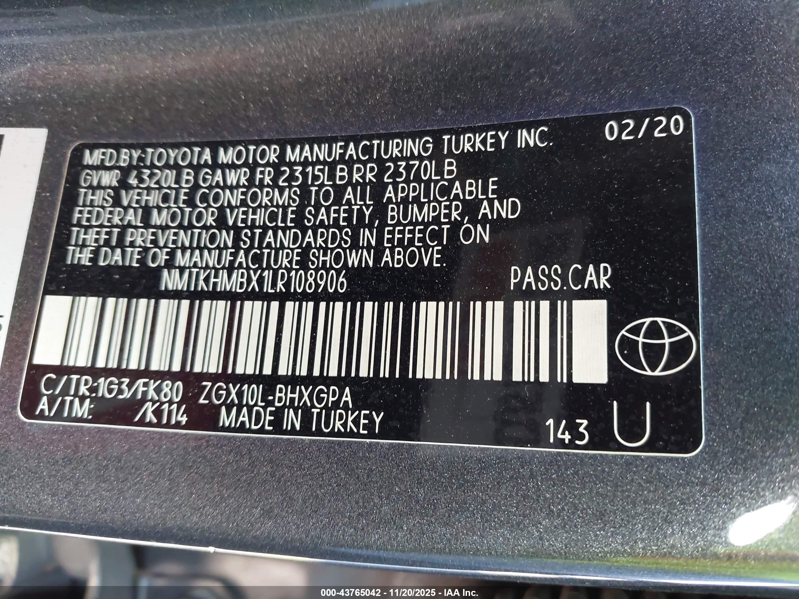 TOYOTA C-HR image 9