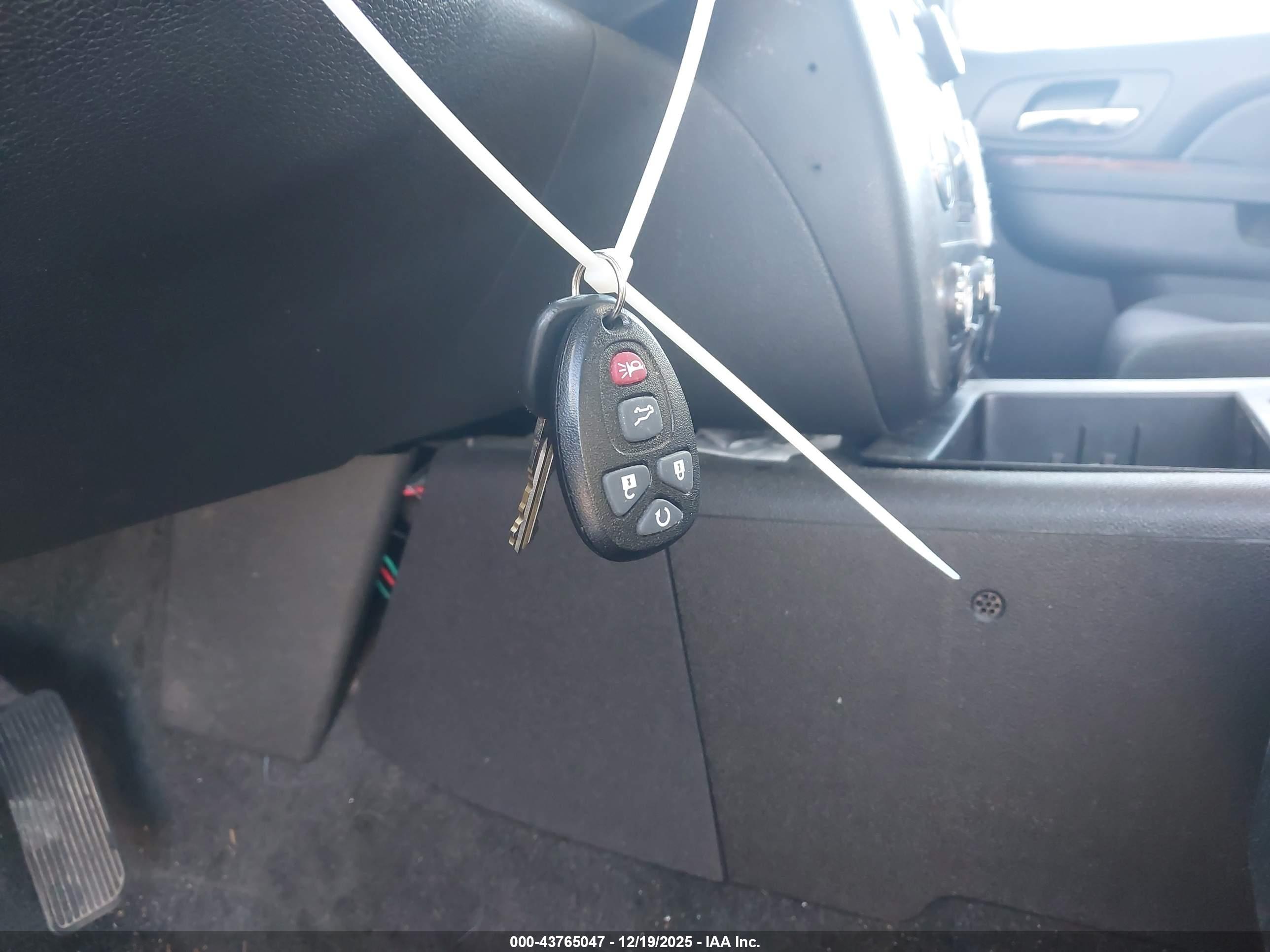 GMC YUKON image 11