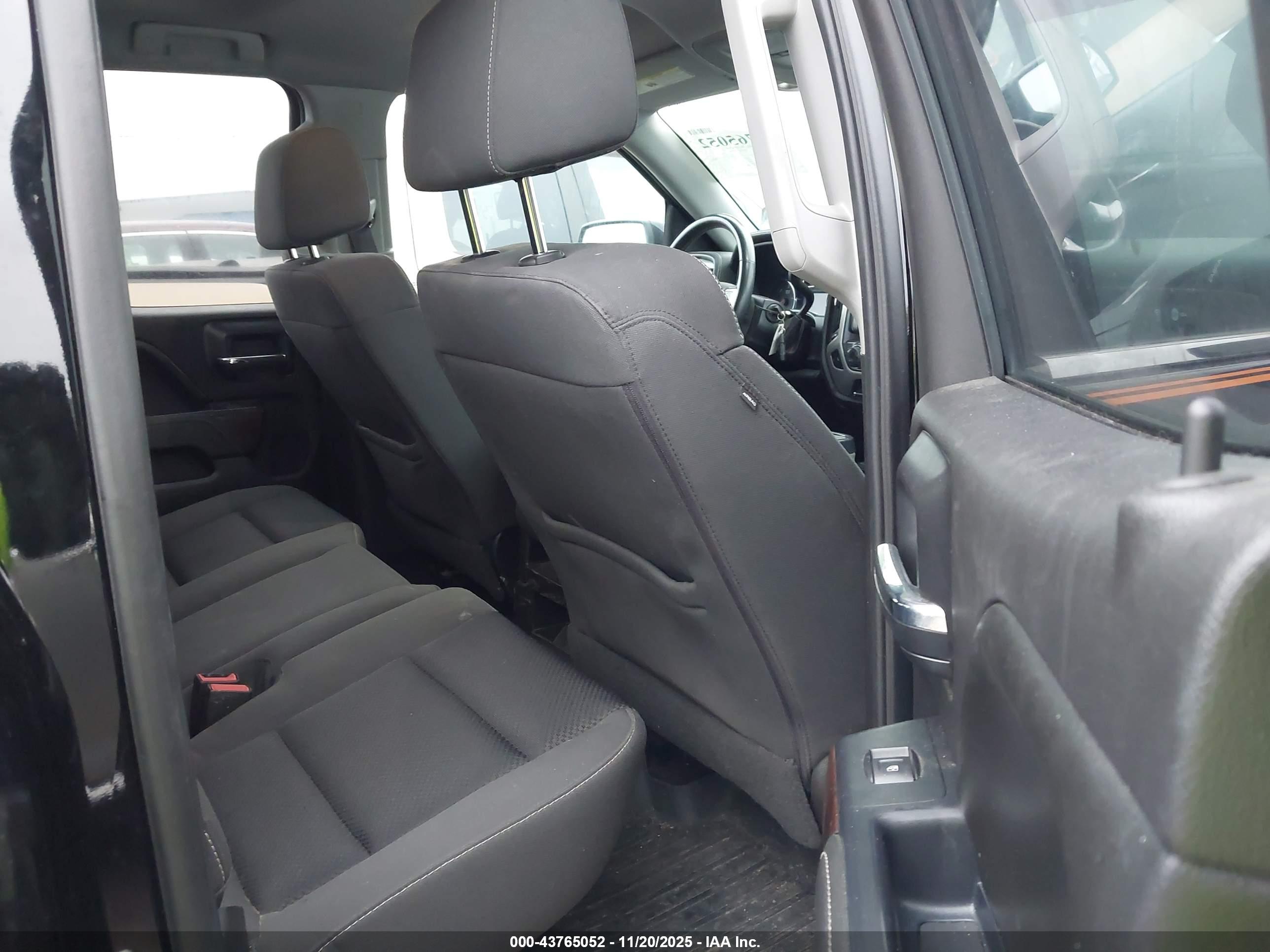 GMC SIERRA image 8