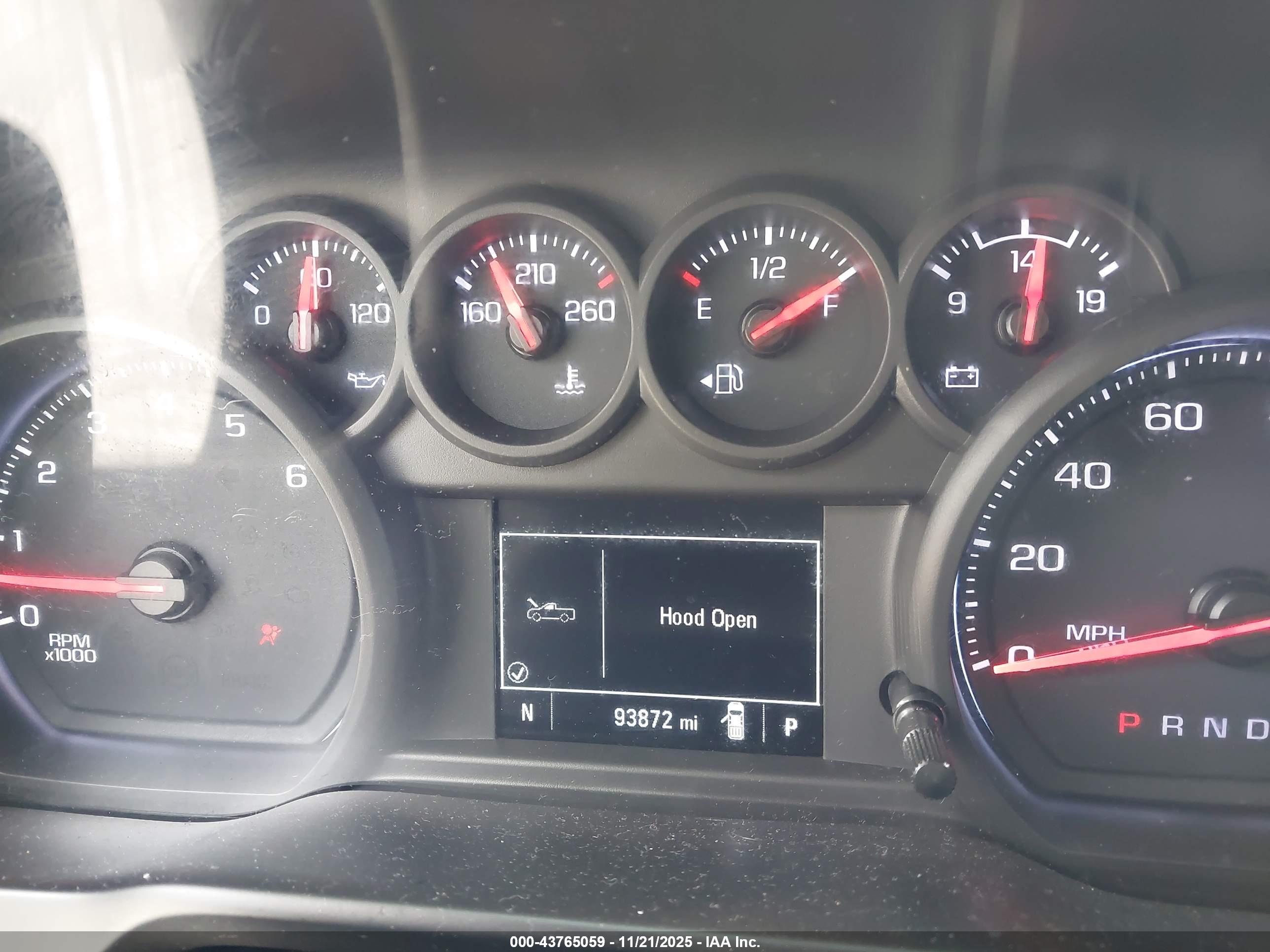 CHEVROLET SILVERADO image 7