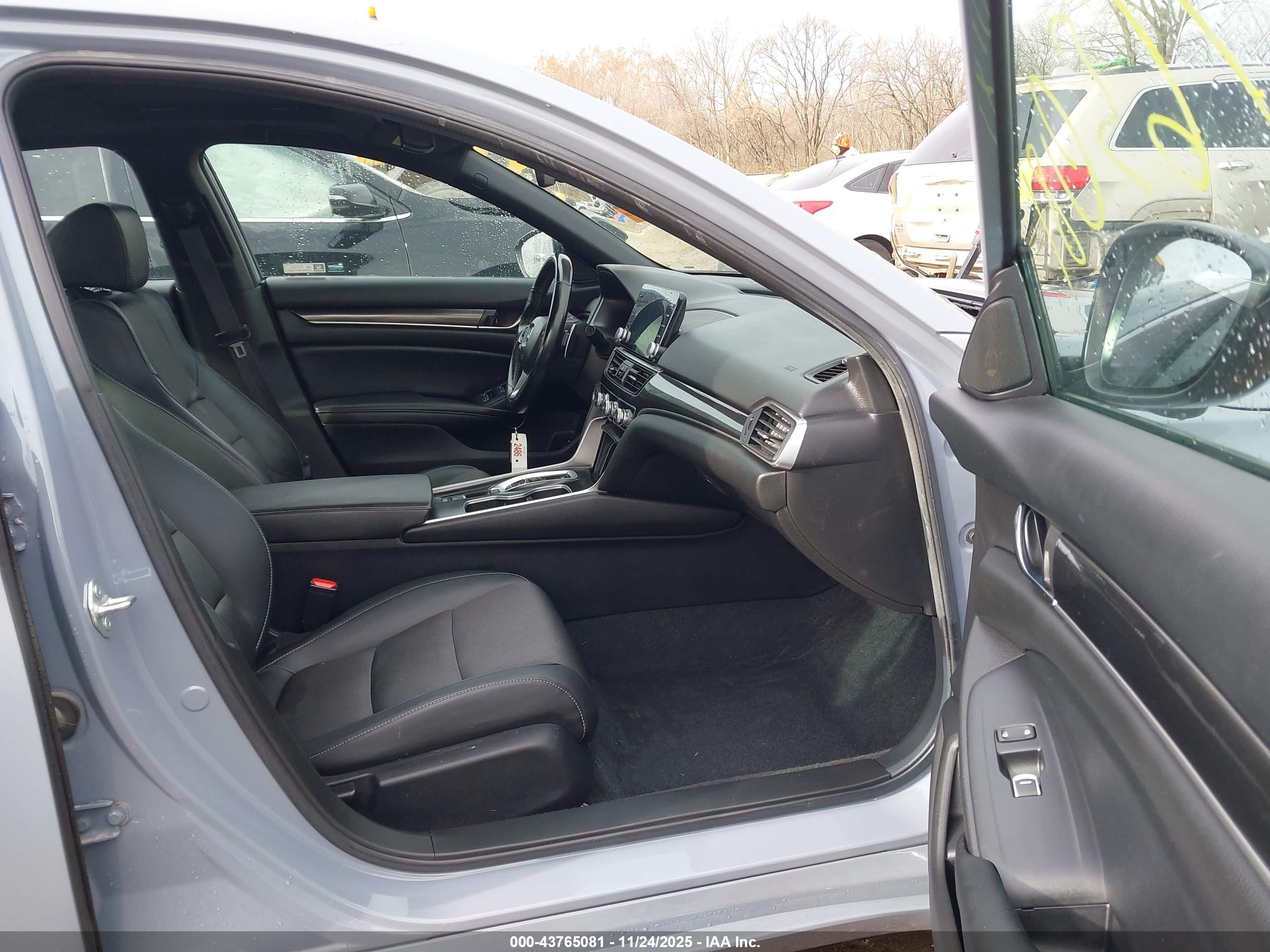 HONDA ACCORD image 5