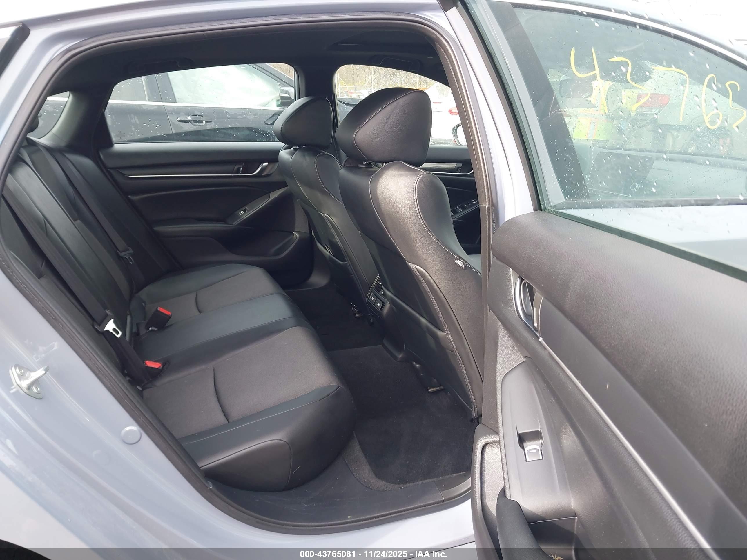 HONDA ACCORD image 8