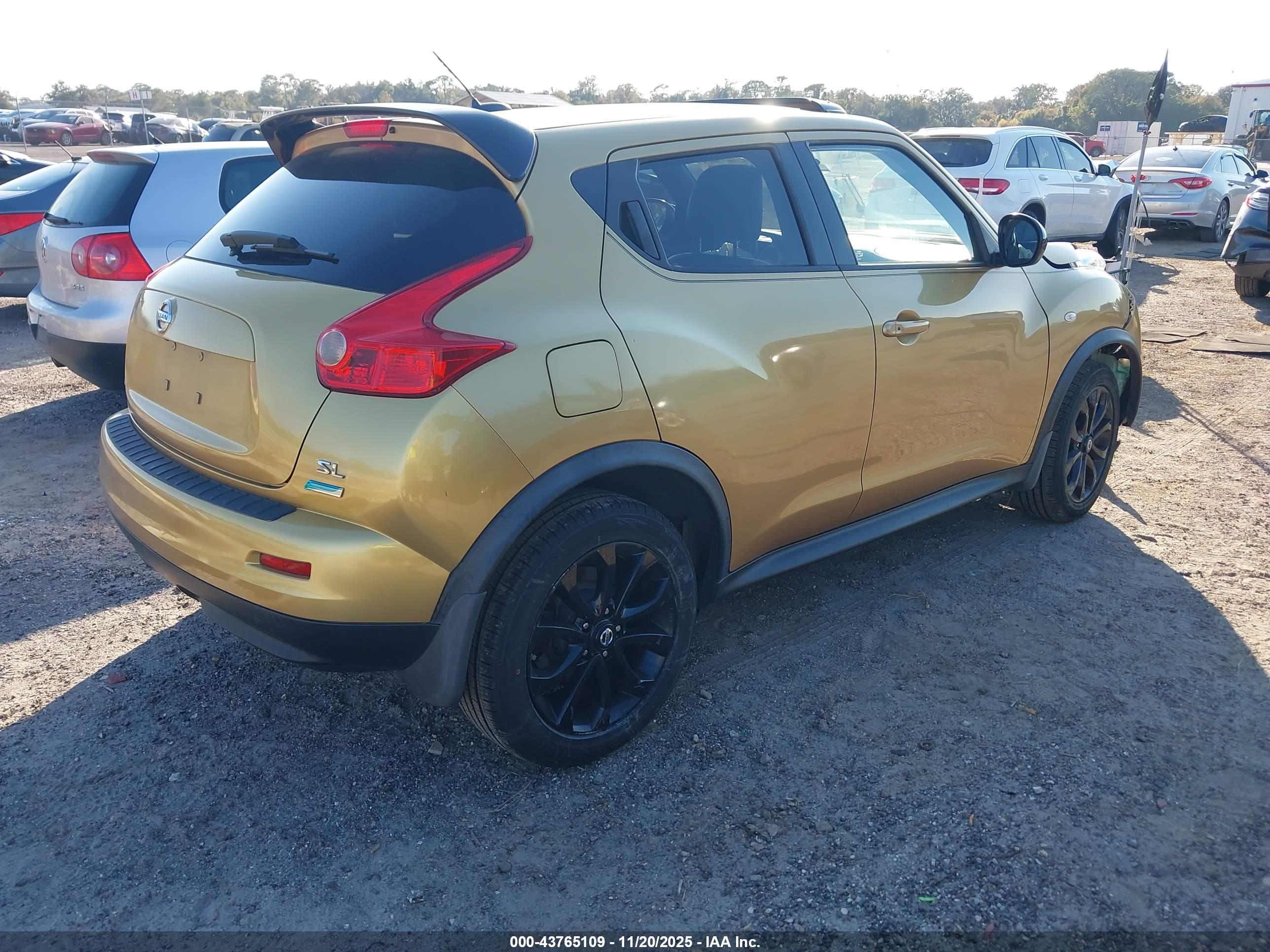 NISSAN JUKE image 4