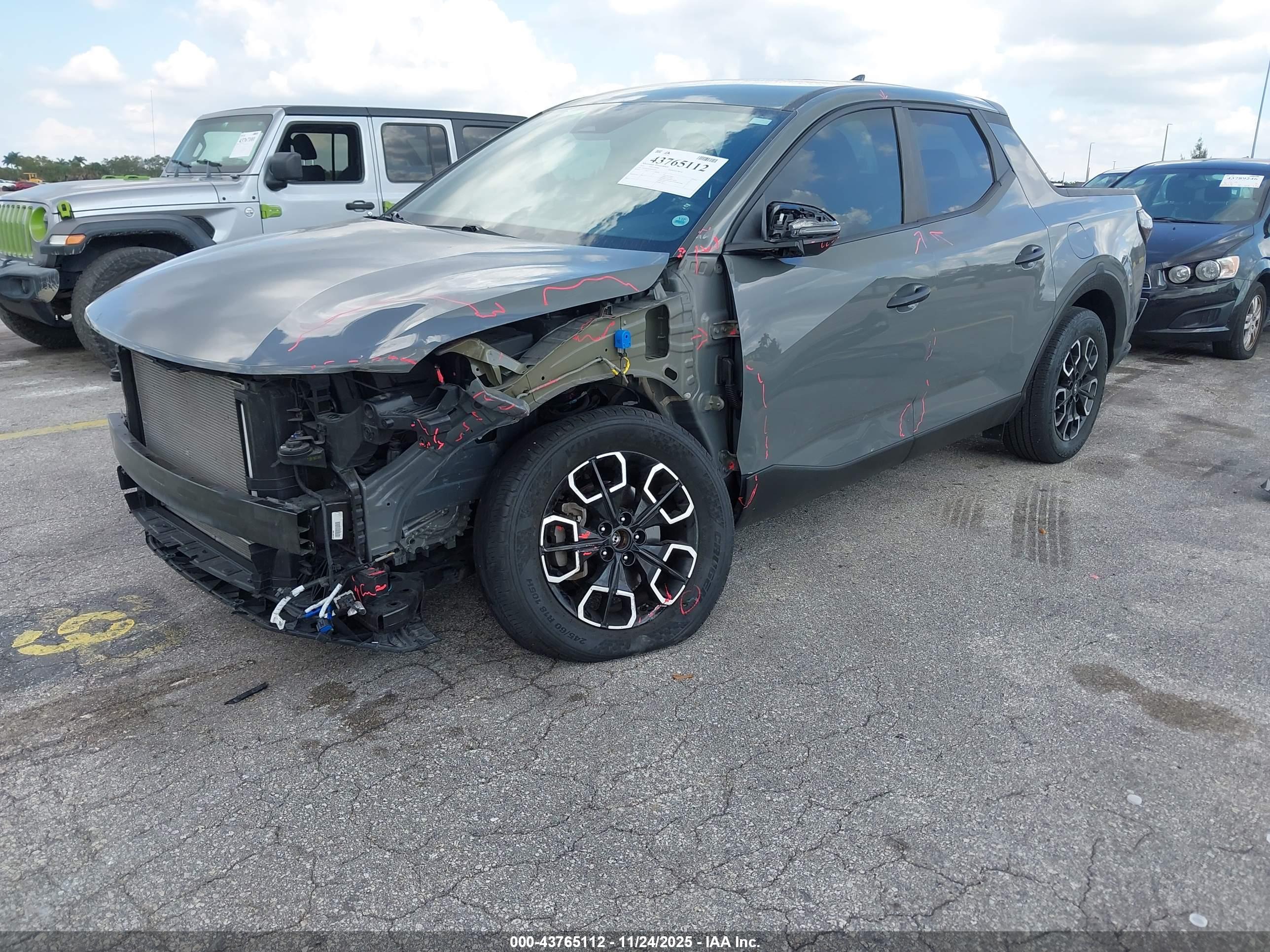 HYUNDAI SANTA image 6