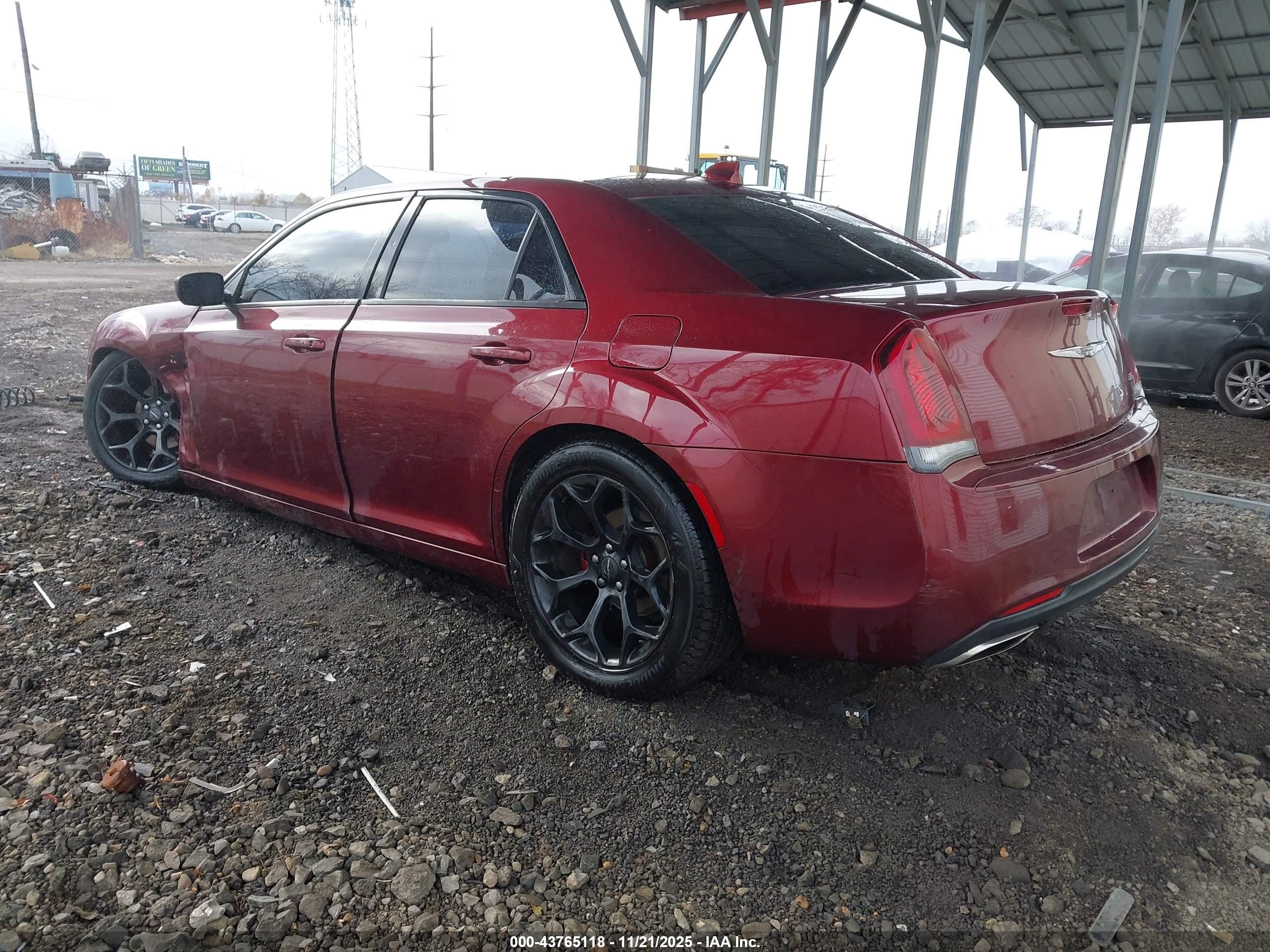 CHRYSLER 300 image 3