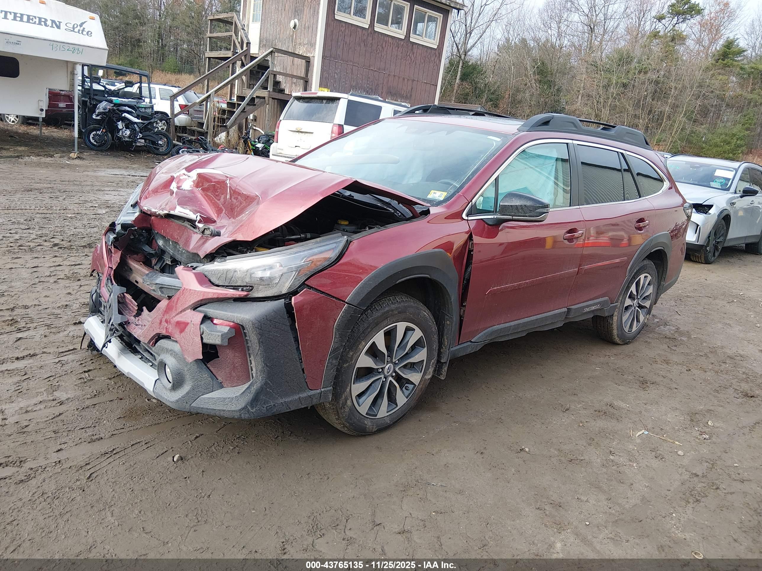 SUBARU OUTBACK image 2