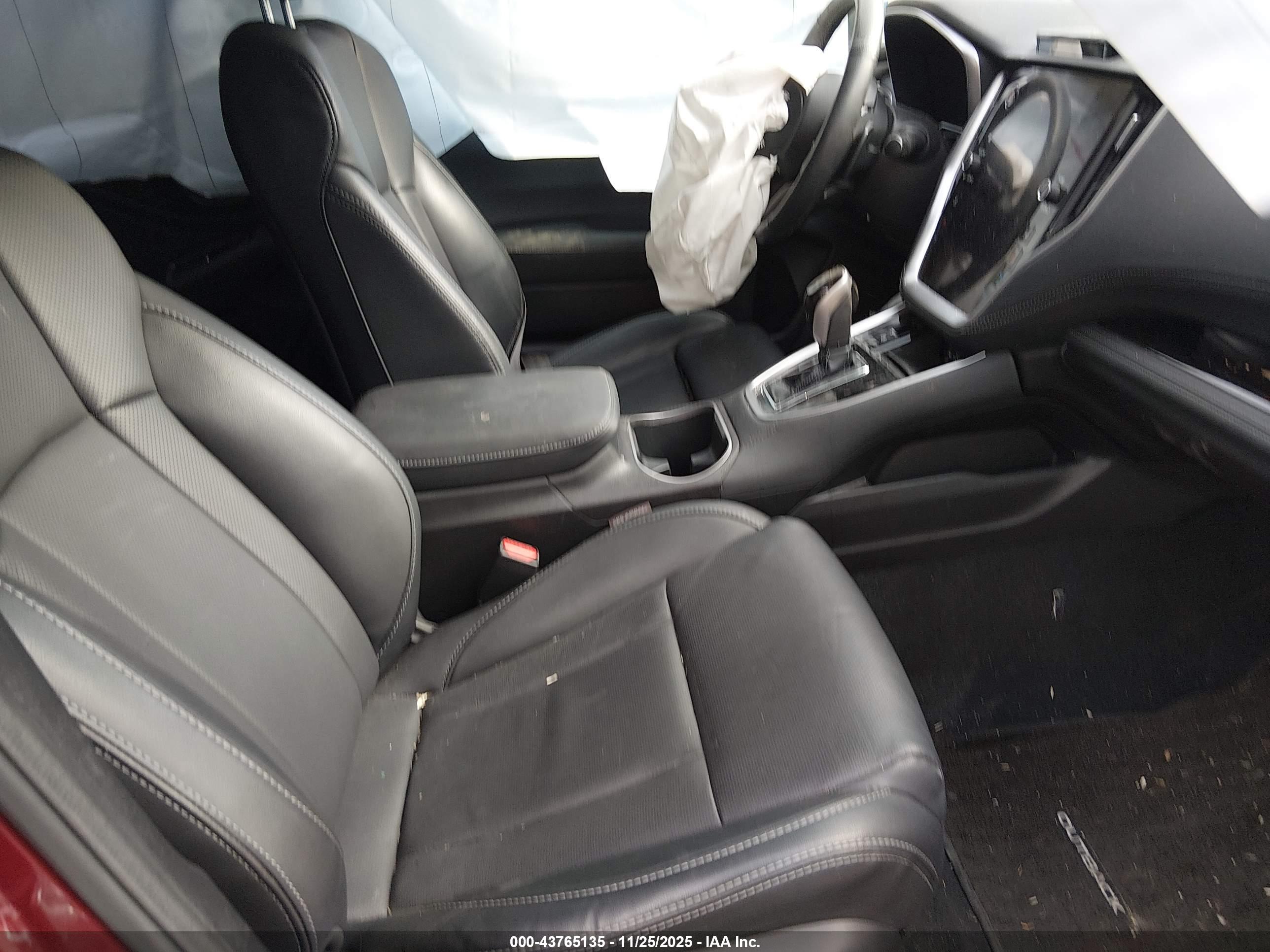 SUBARU OUTBACK image 5