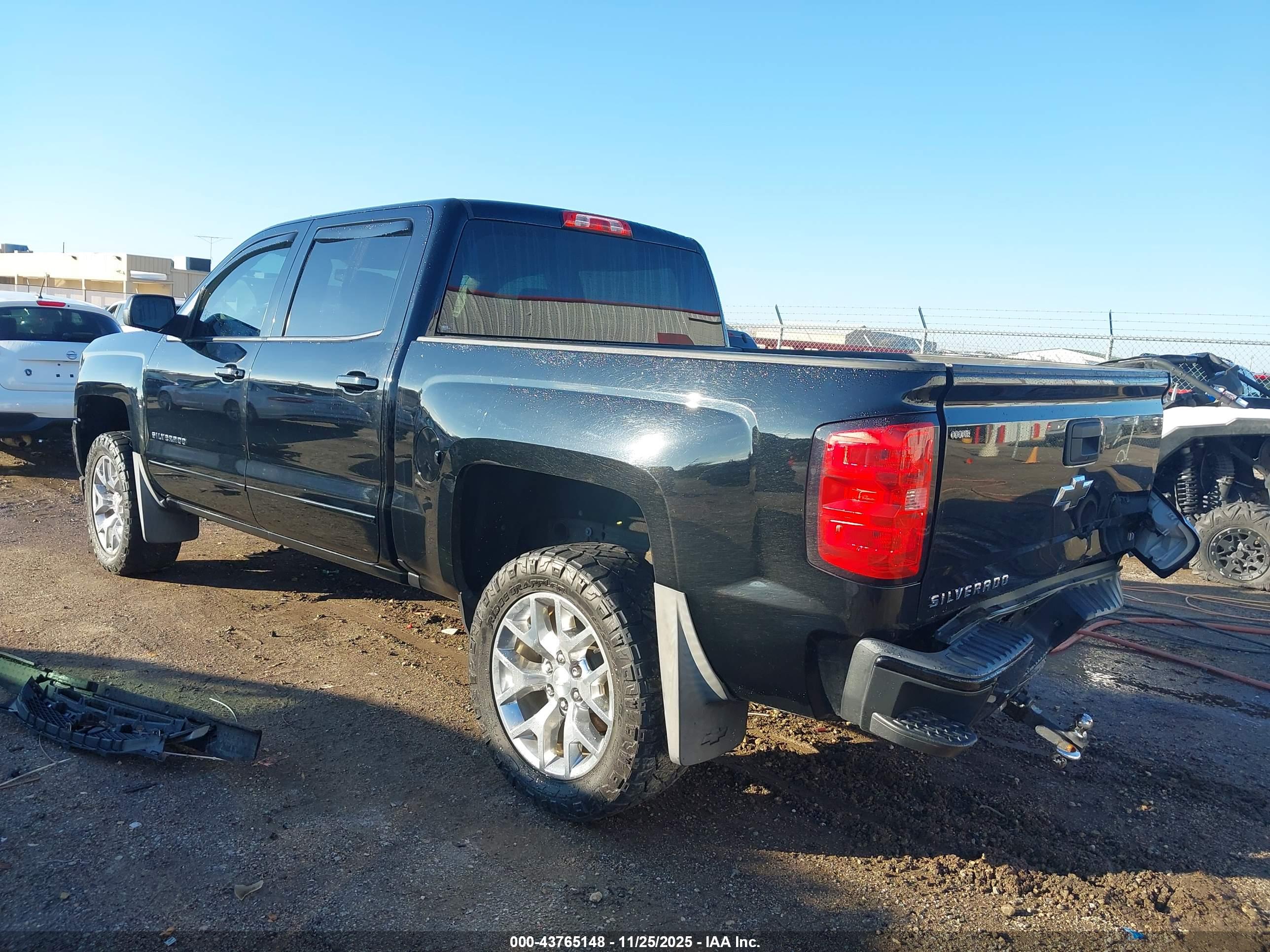 CHEVROLET SILVERADO image 3