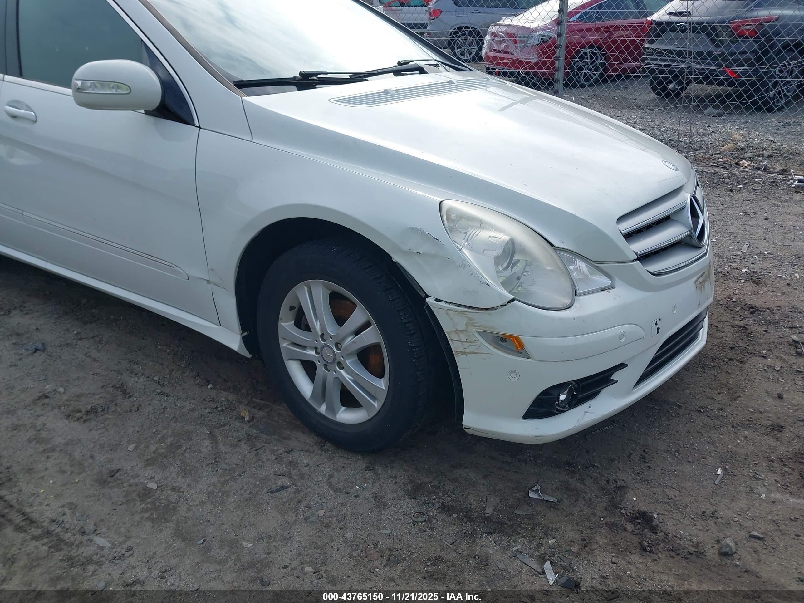 MERCEDES-BENZ R image 6