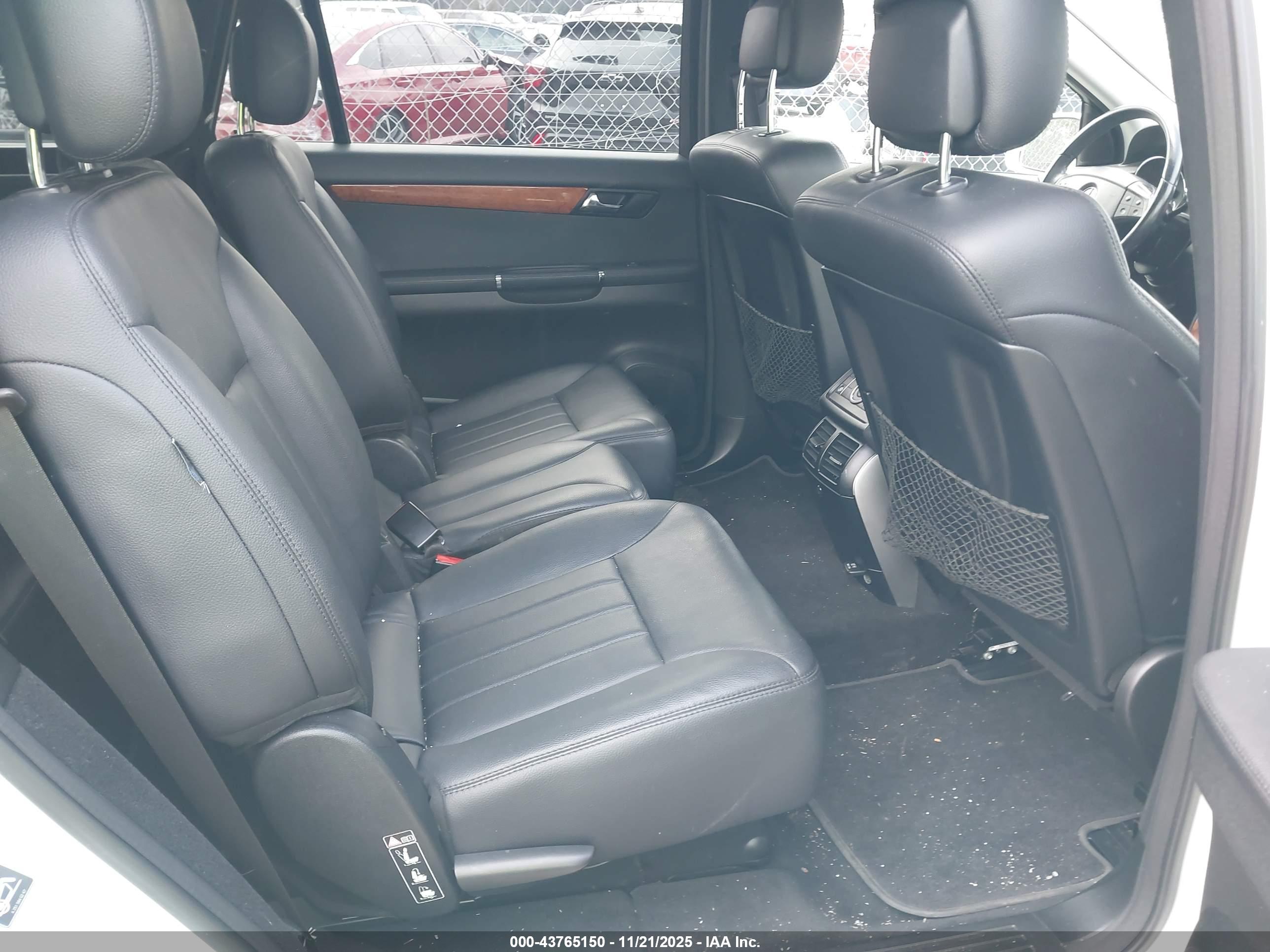 MERCEDES-BENZ R image 8