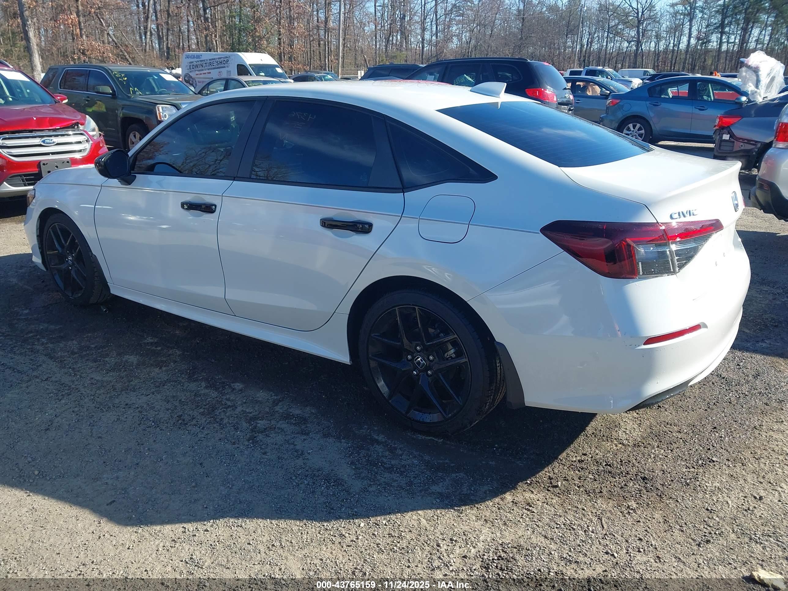 HONDA CIVIC image 3