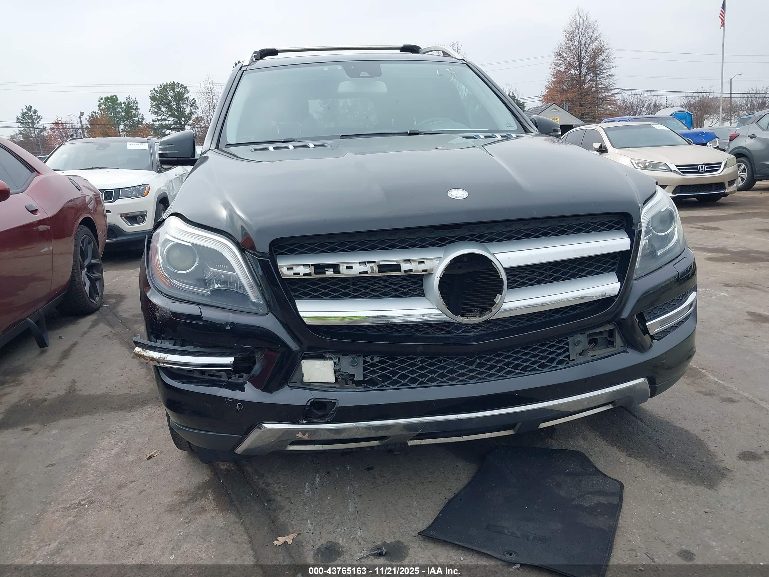 MERCEDES-BENZ GL image 6