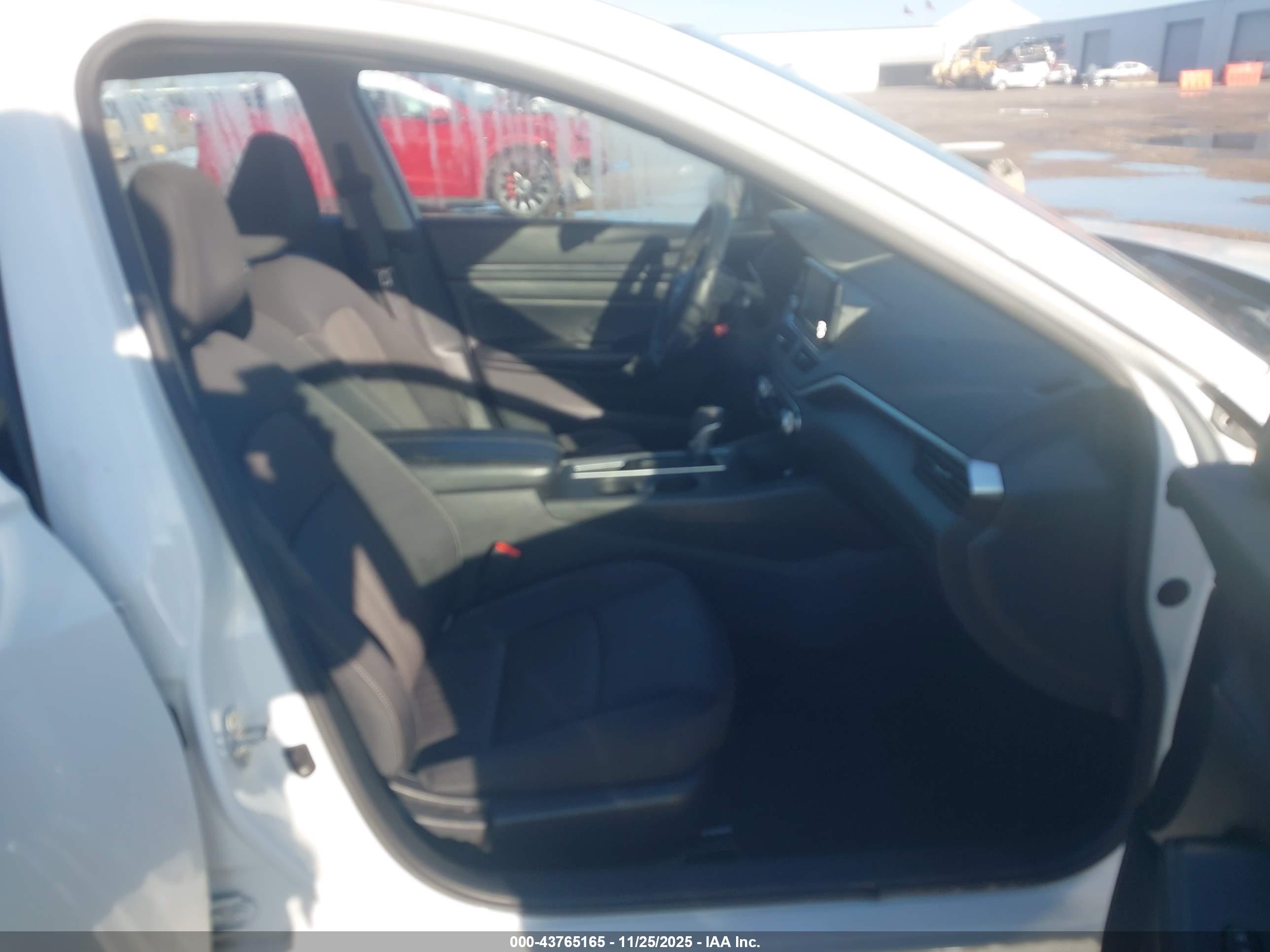 NISSAN ALTIMA image 5