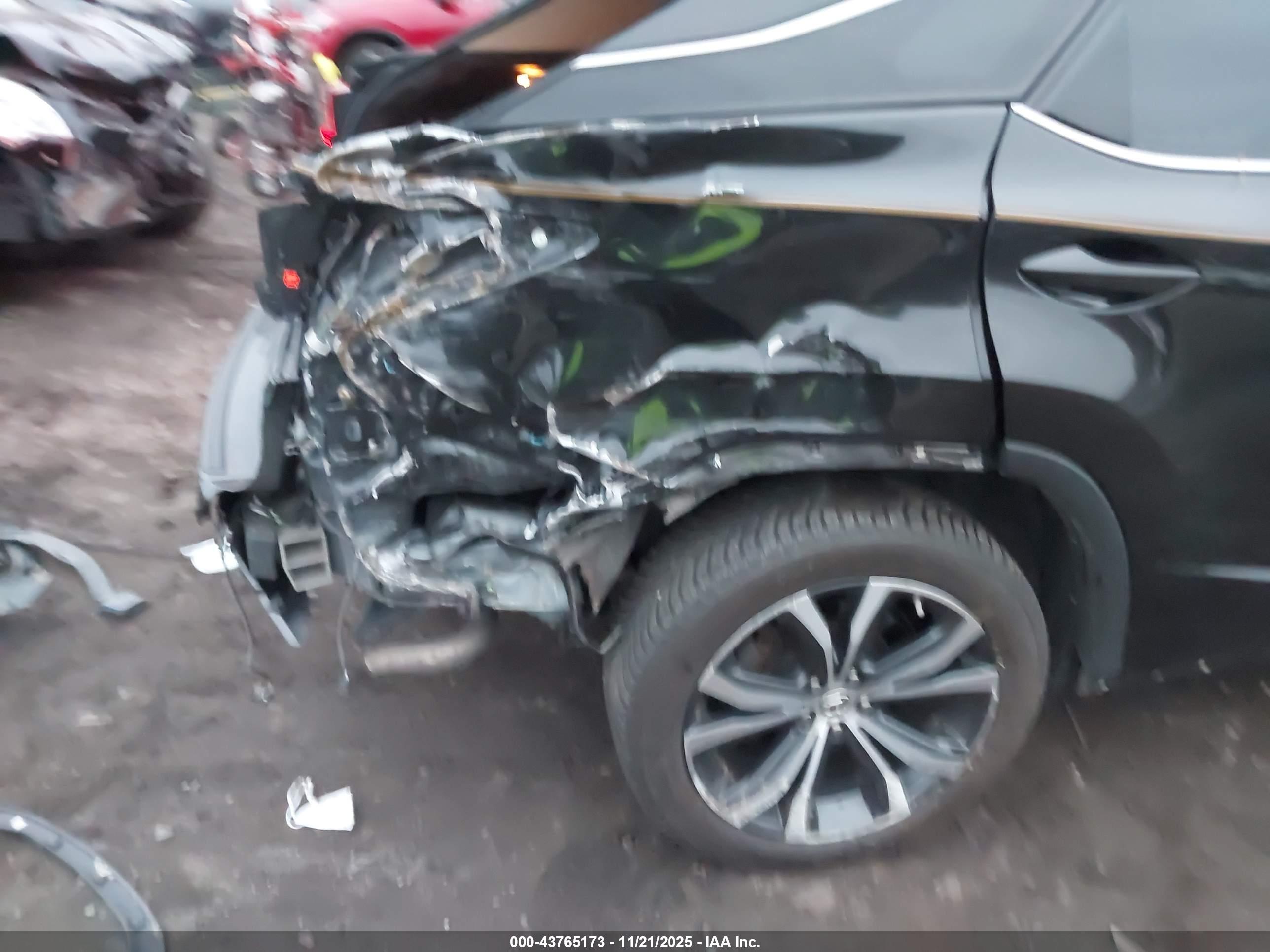 LEXUS RX image 6