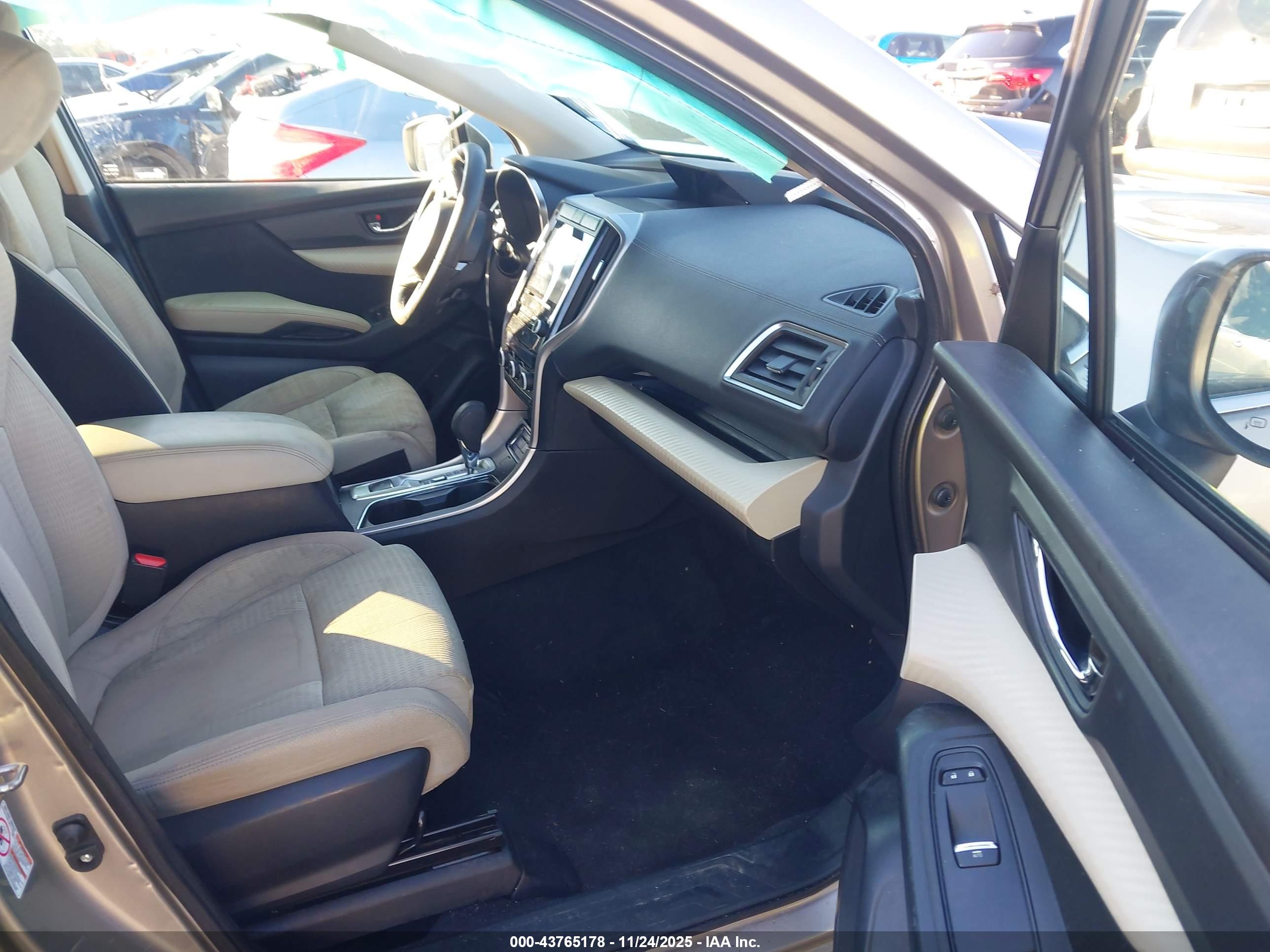 SUBARU ASCENT image 5