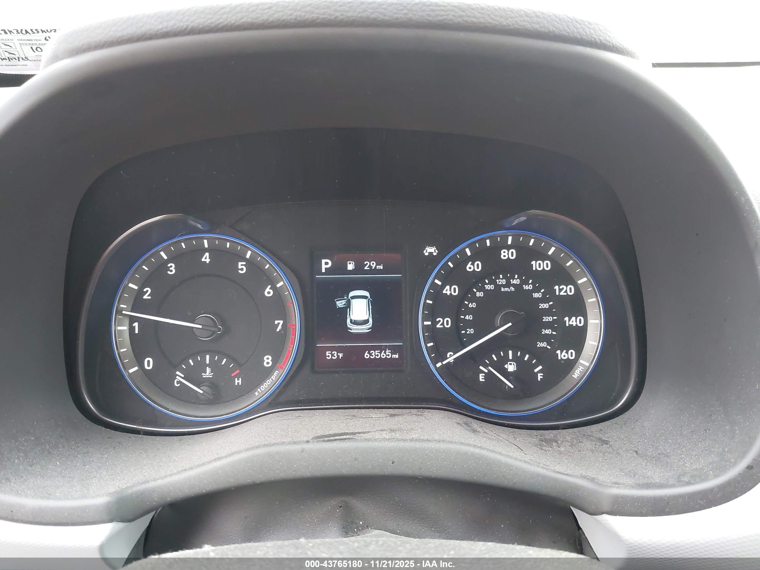 HYUNDAI KONA image 7
