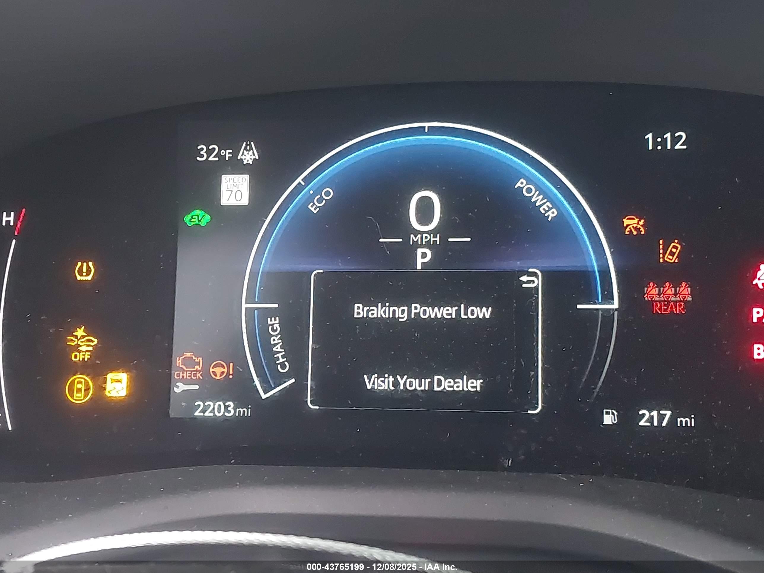 TOYOTA CAMRY image 7