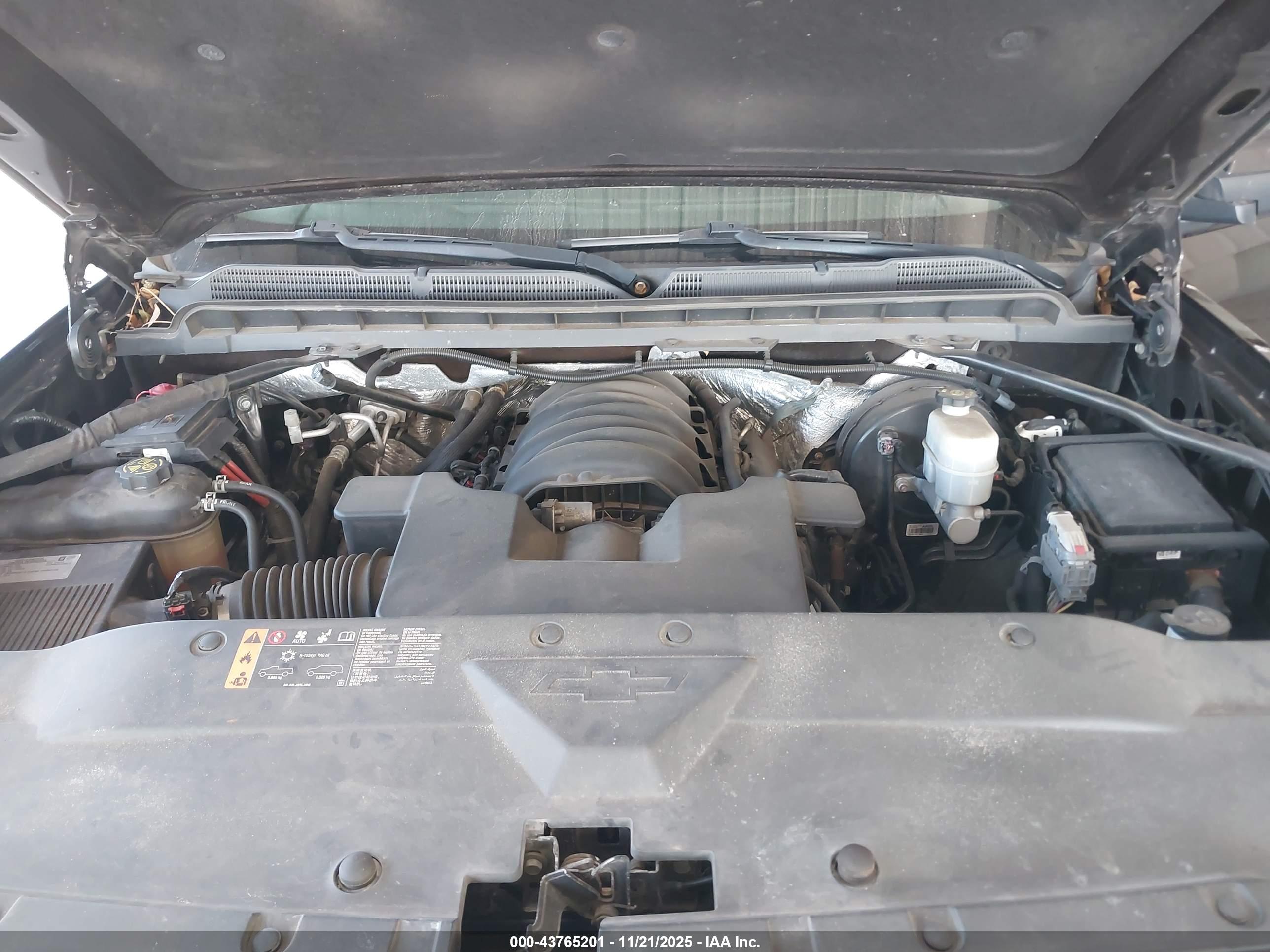 CHEVROLET SILVERADO image 10
