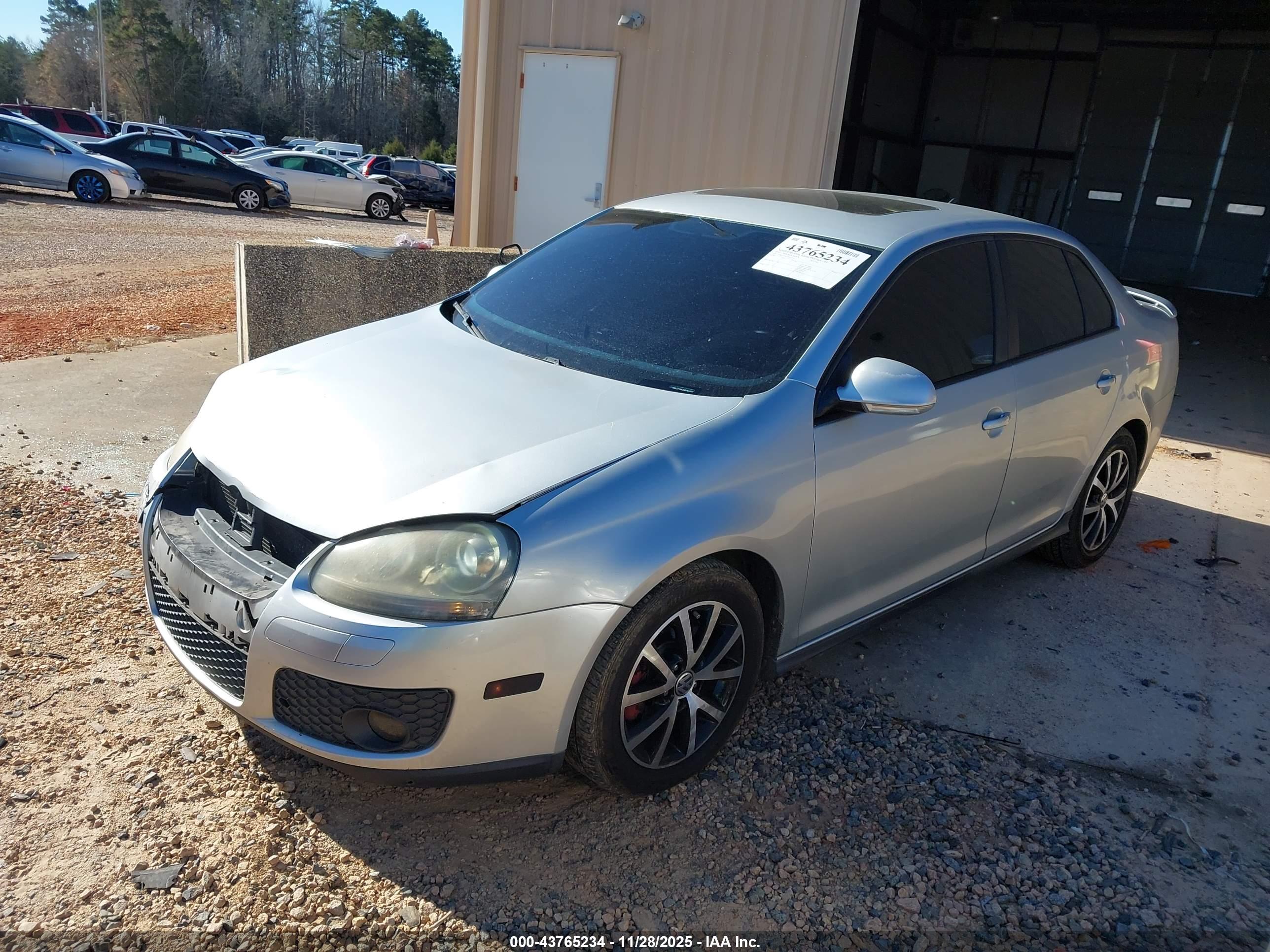 VOLKSWAGEN JETTA image 2