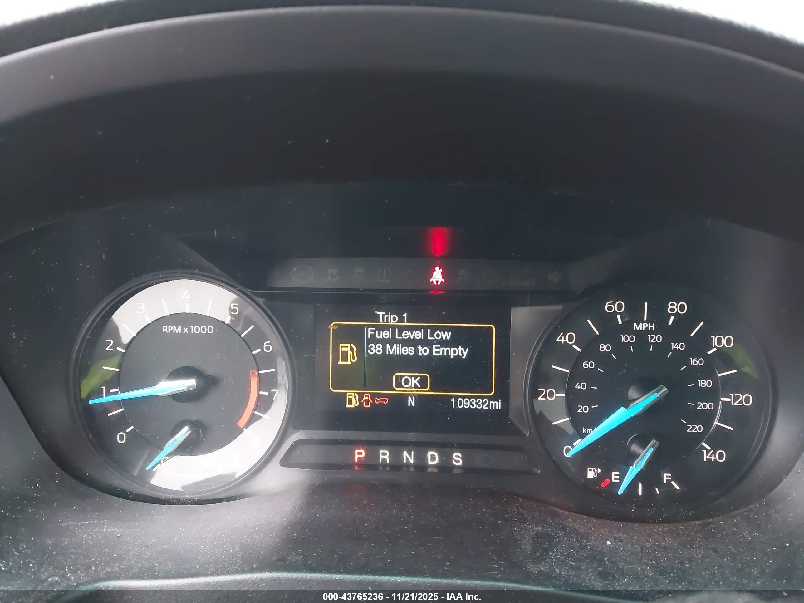 FORD EXPLORER image 7