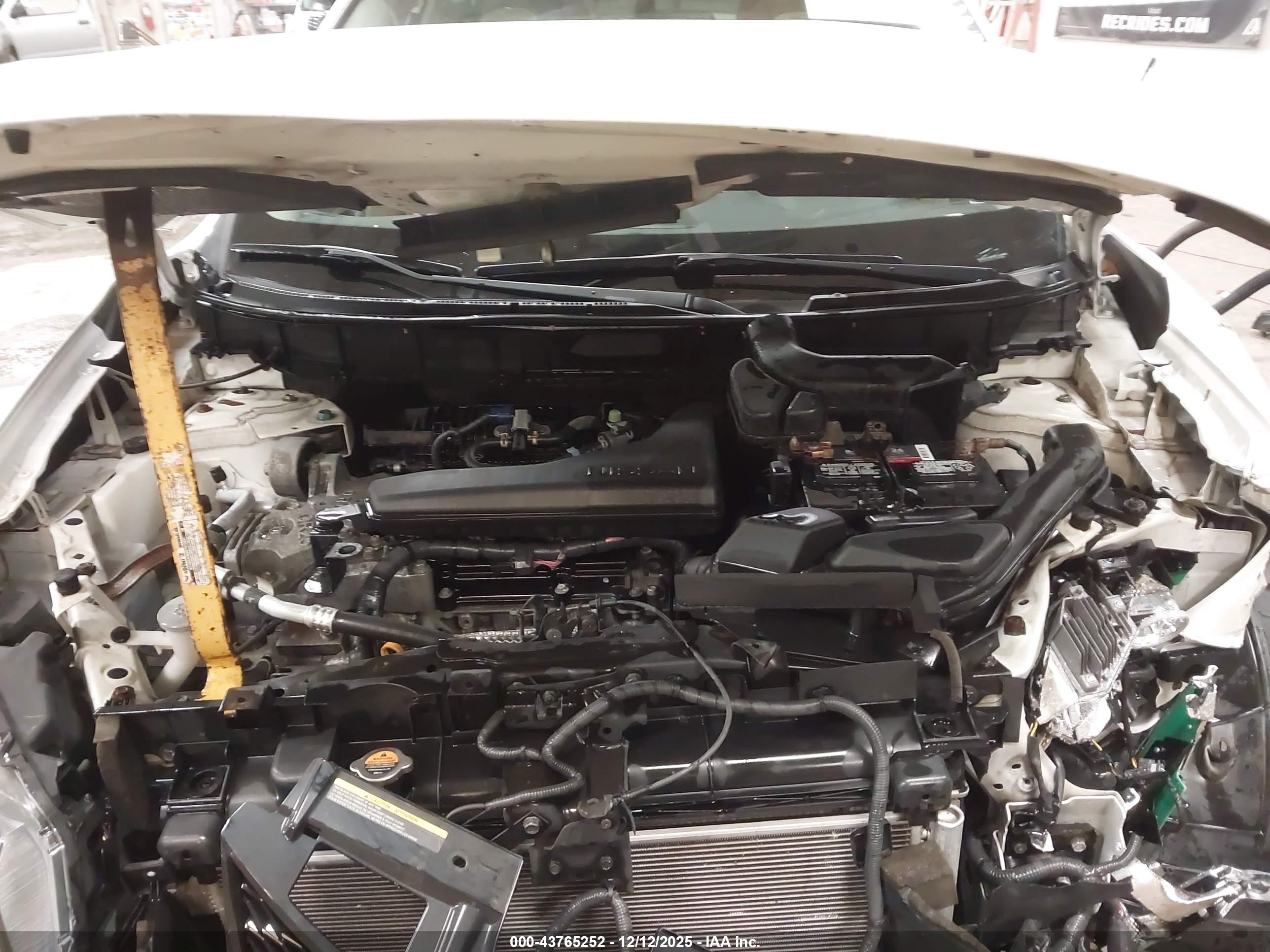NISSAN ROGUE image 10
