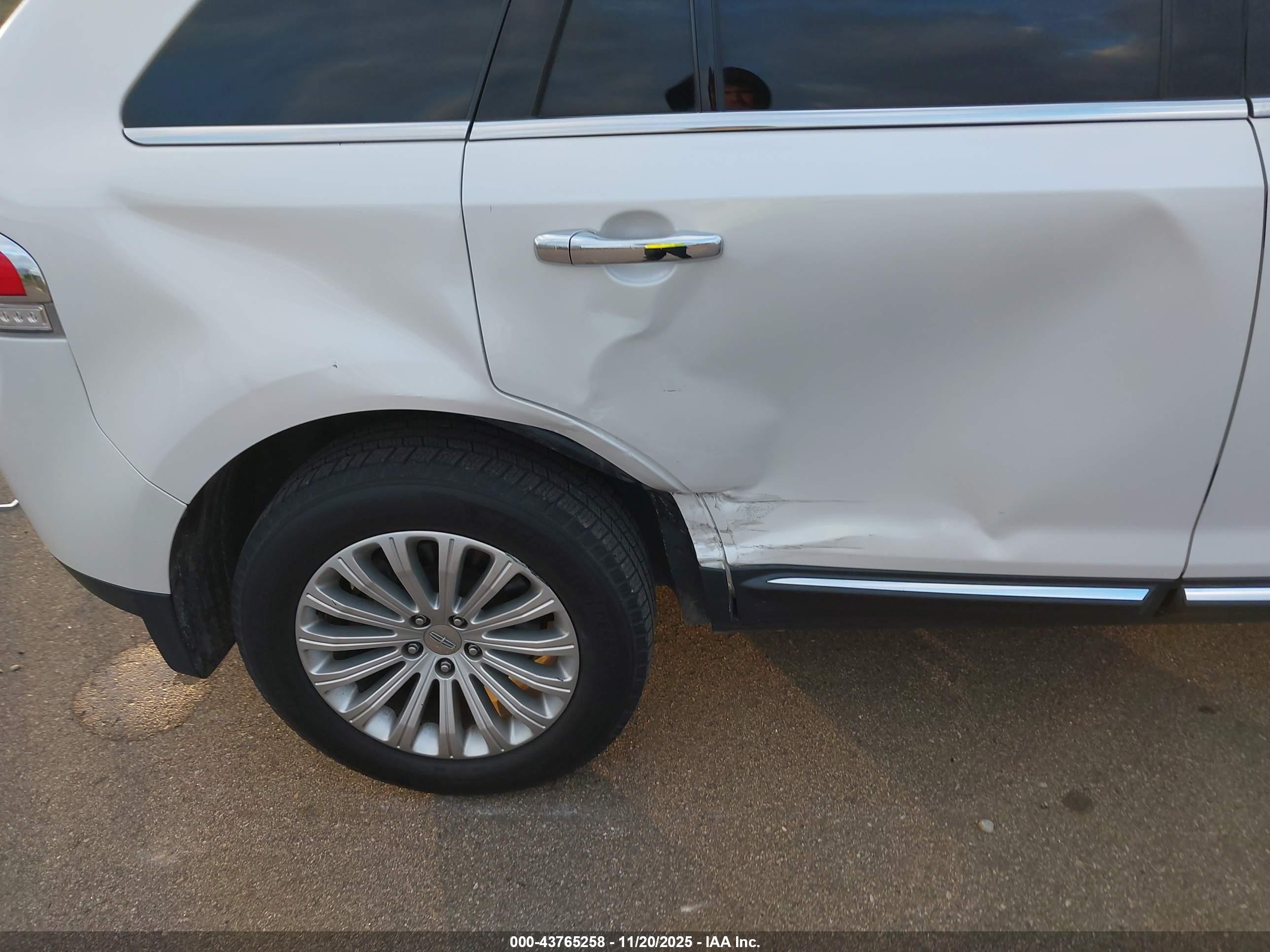 LINCOLN MKX image 6